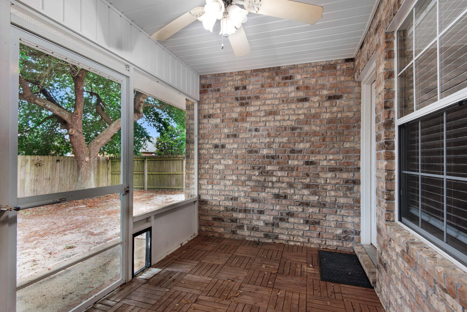 PARKER'S LANDING - Residential Lease