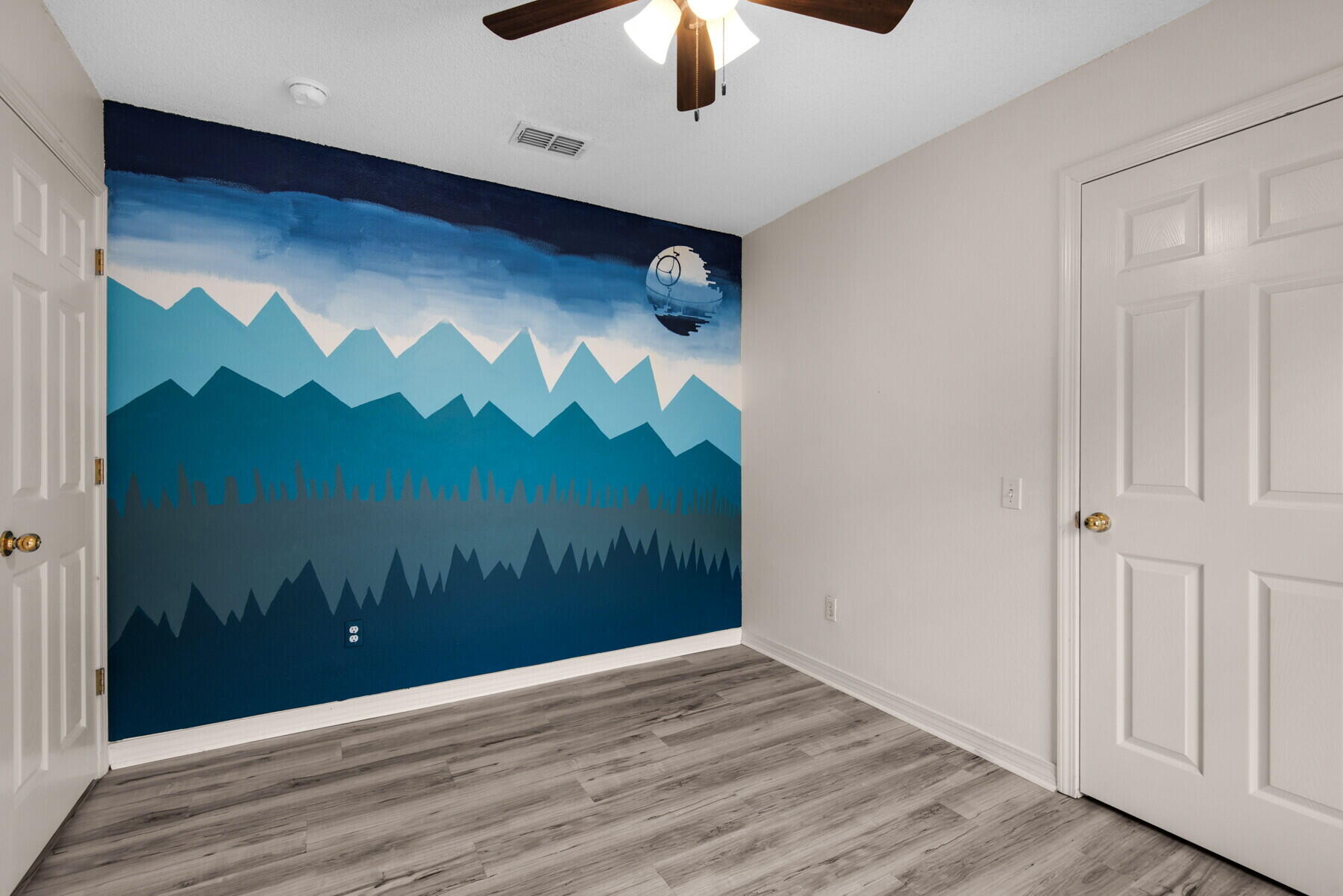 PARKER'S LANDING - Residential Lease