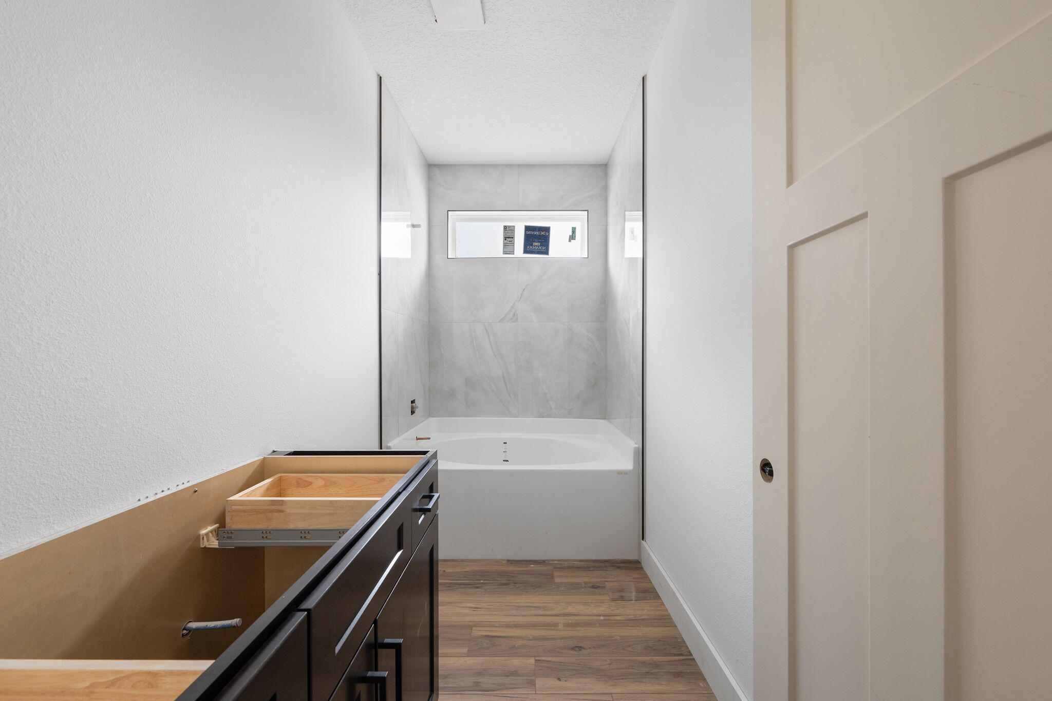 HOLLEY BY THE SEA - Residential