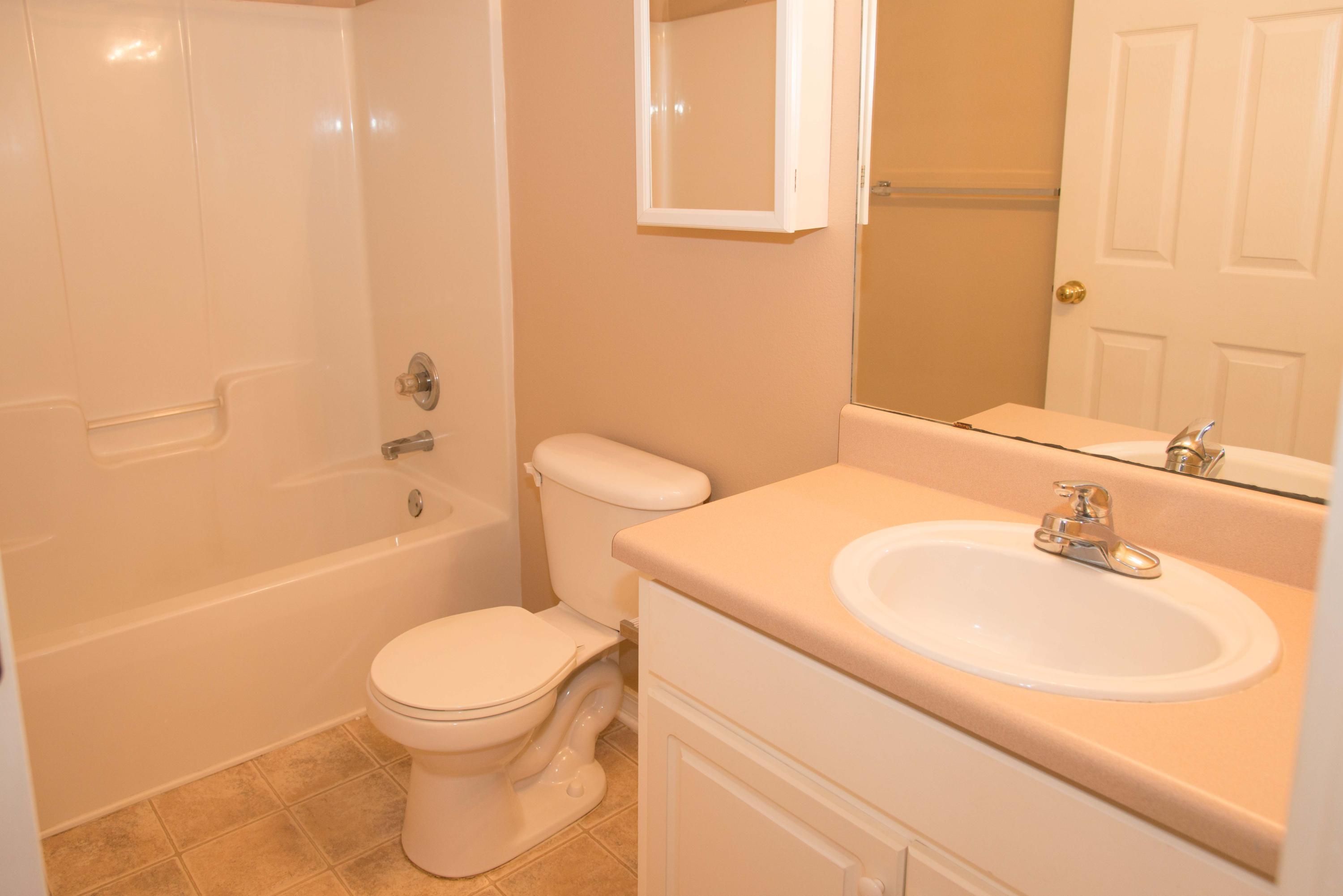 HOLLEY BY THE SEA - Residential