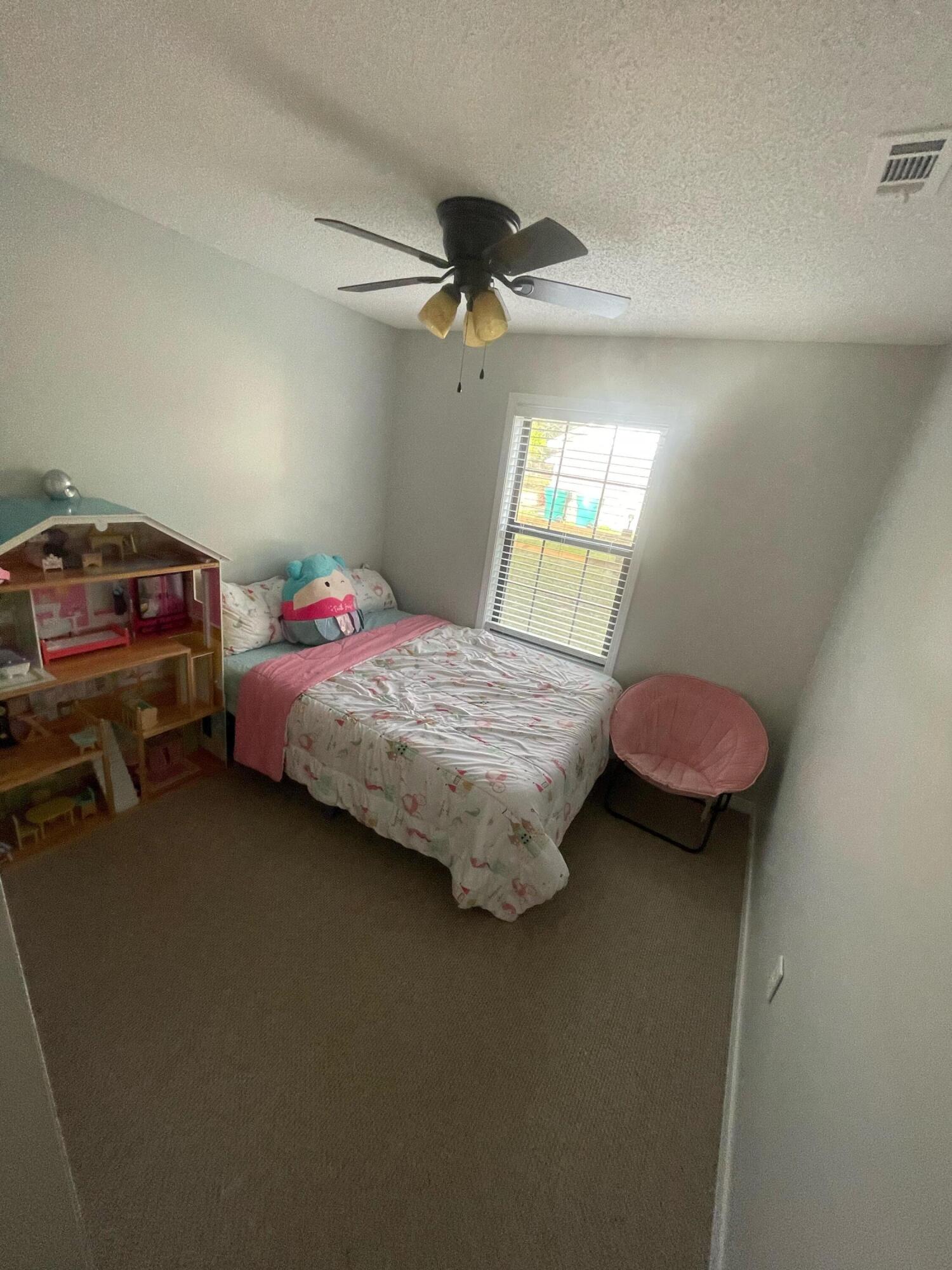 FOREST ACRES LOT 13 - Residential