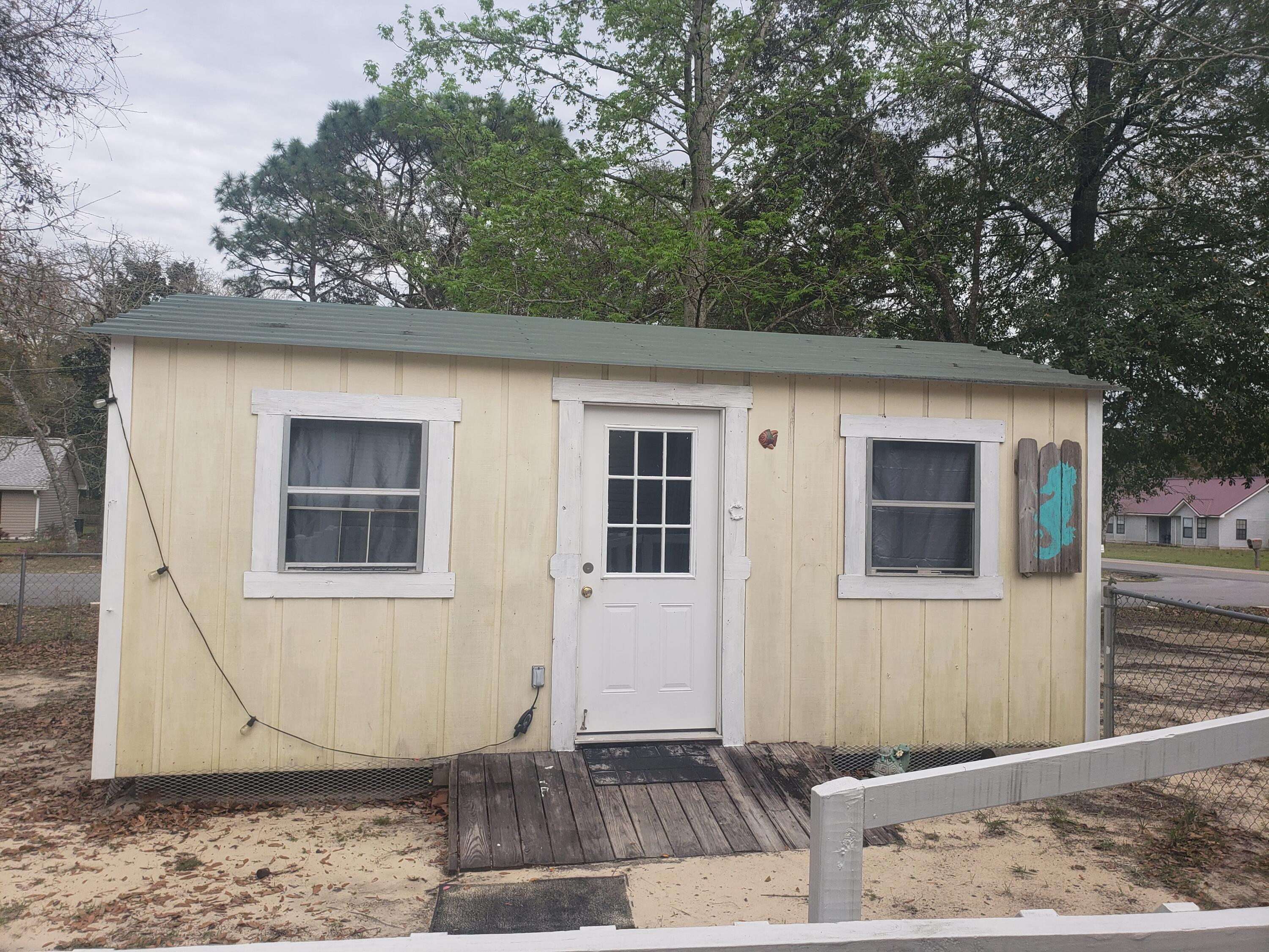 FOREST ACRES LOT 13 - Residential