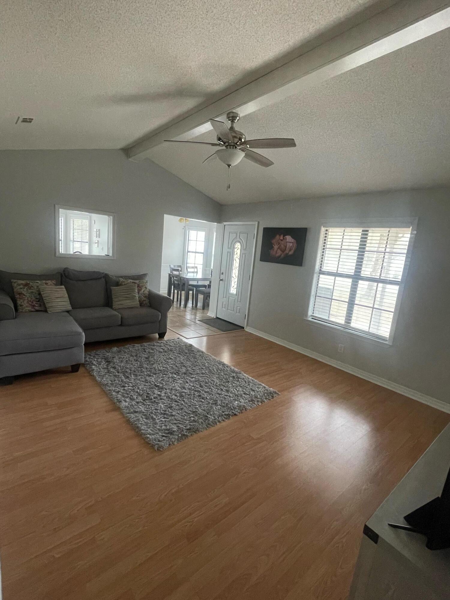 FOREST ACRES LOT 13 - Residential