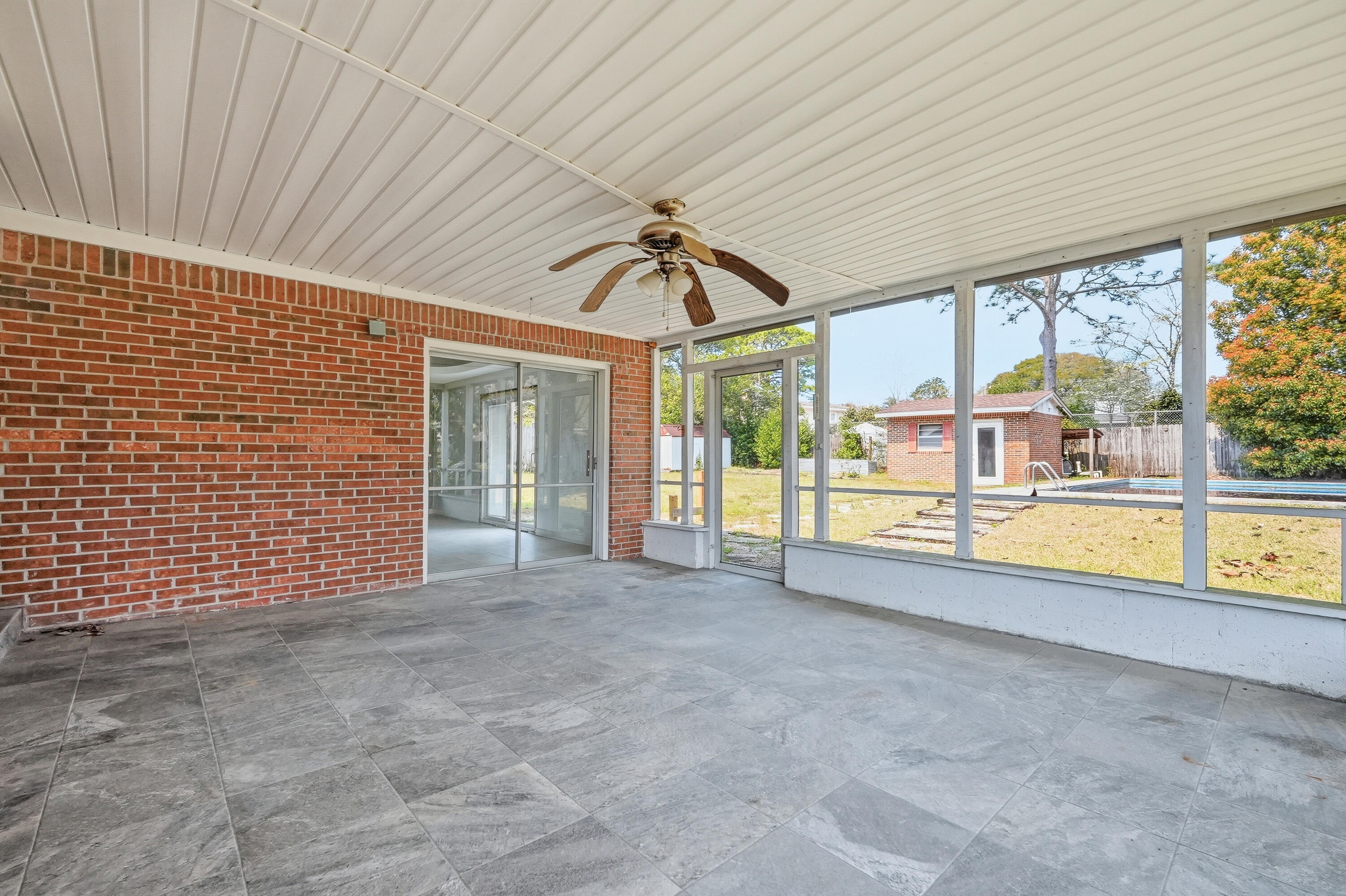 Poquito Bayou - Residential