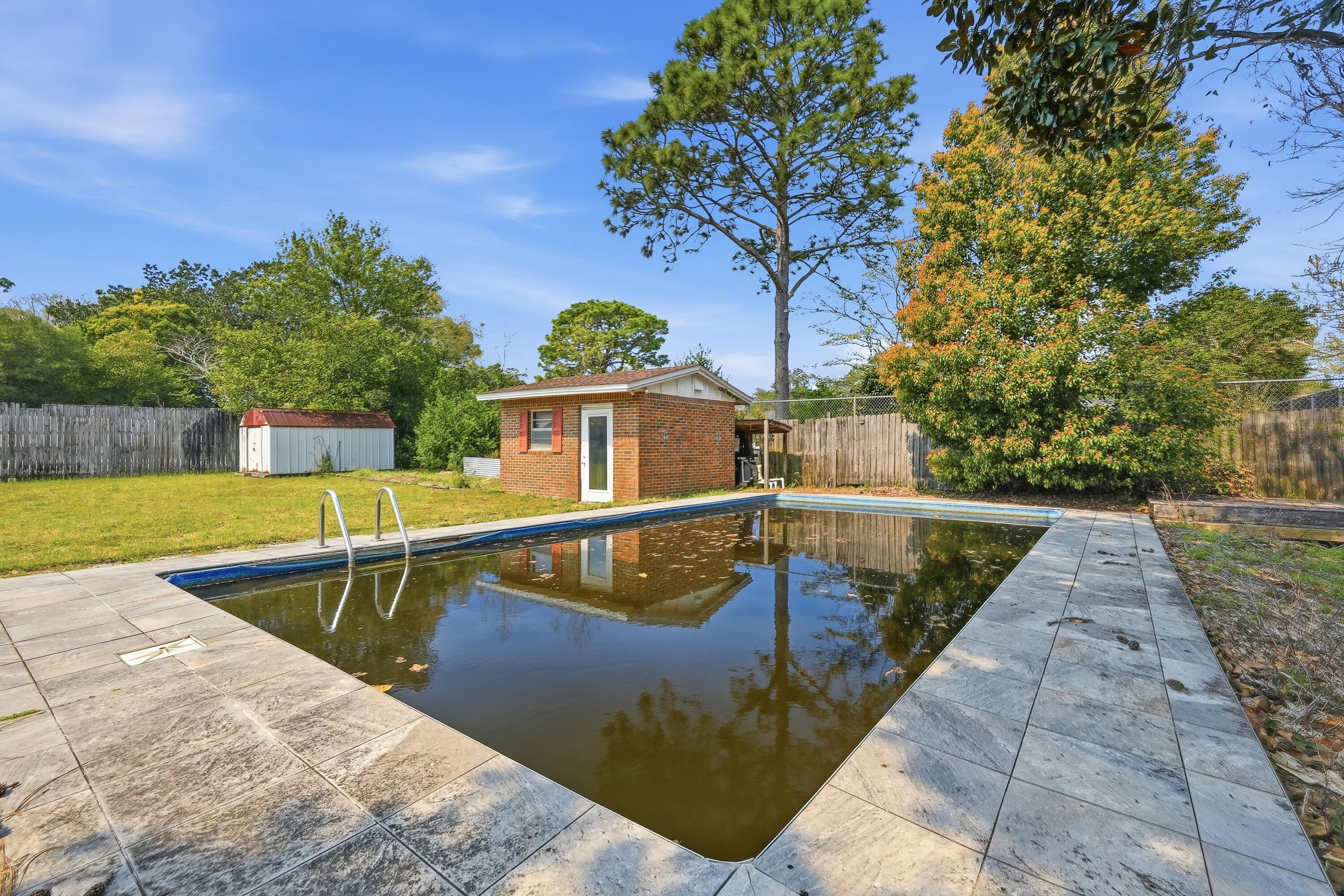Poquito Bayou - Residential