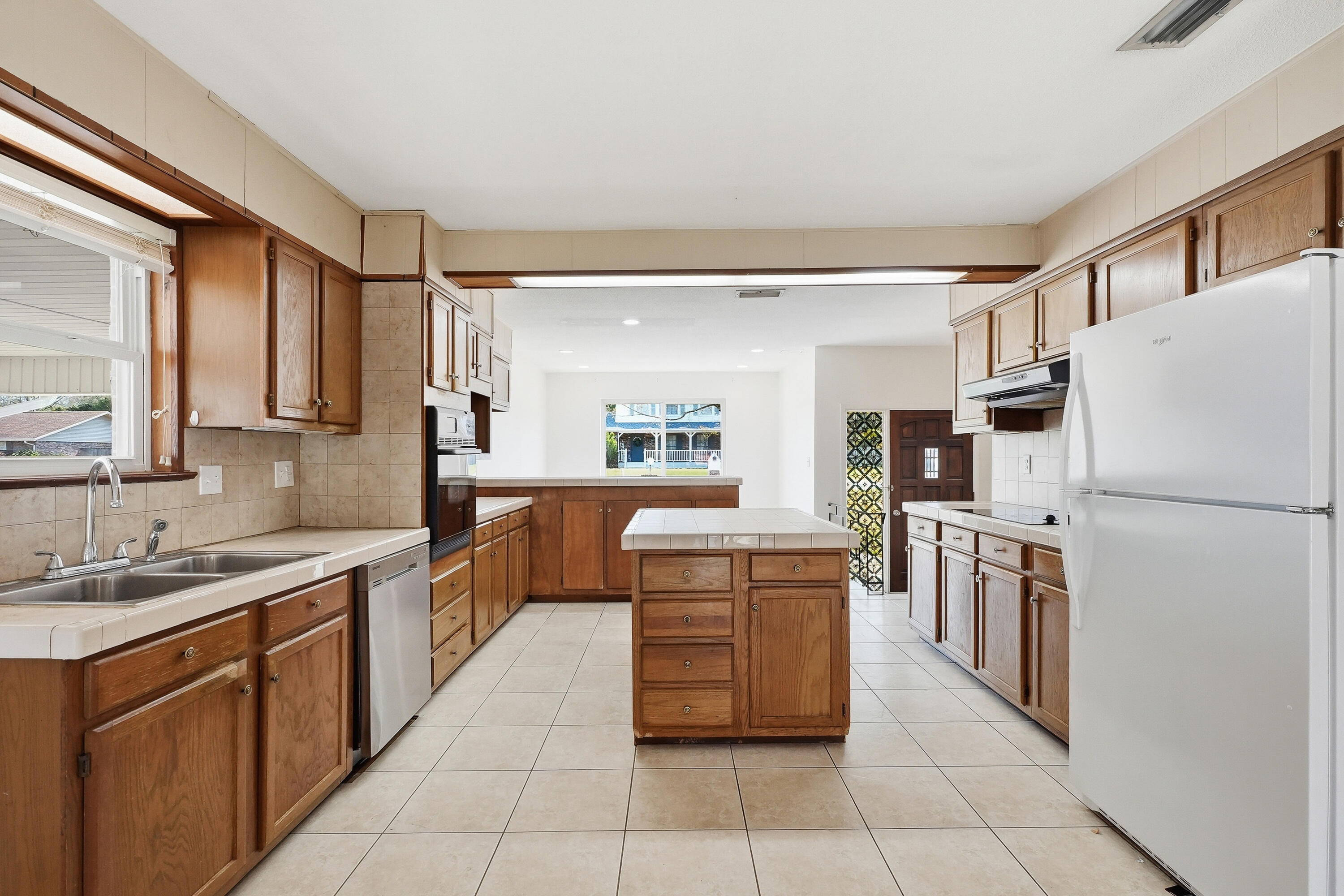 Poquito Bayou - Residential