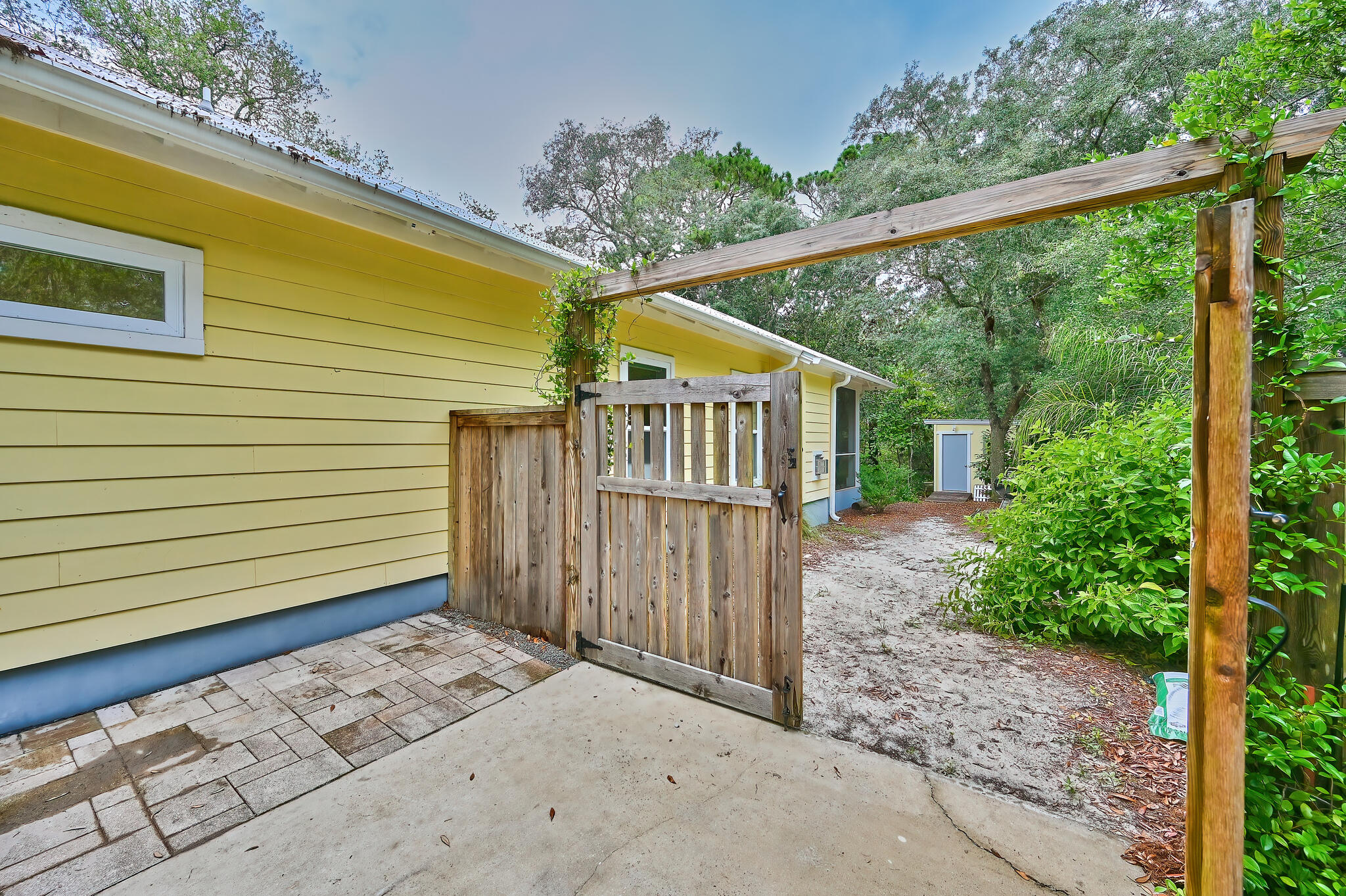 BEACH HIGHLAND 1ST ADD - Residential