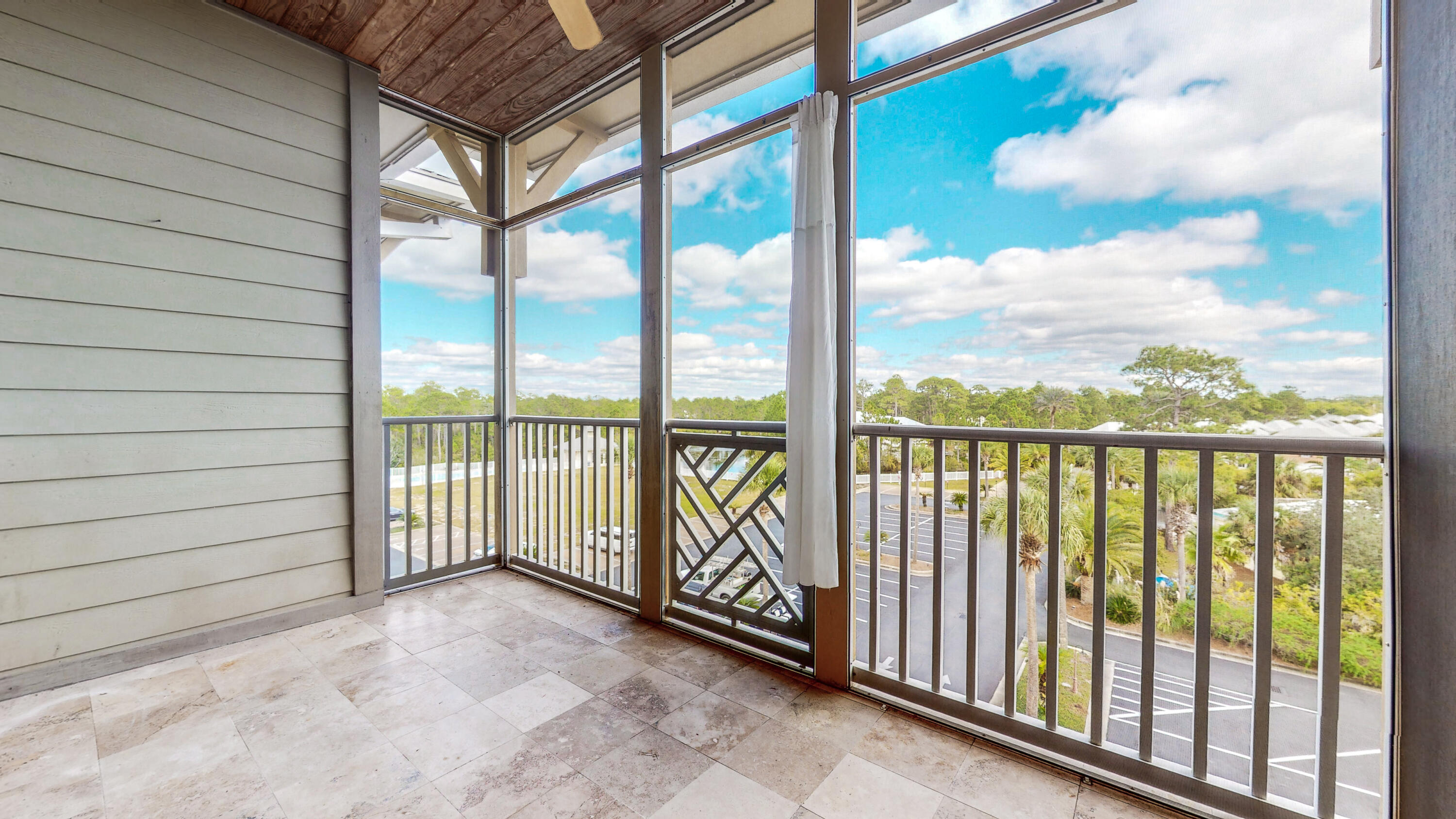 SEAGROVE HIGHLANDS - Residential Lease