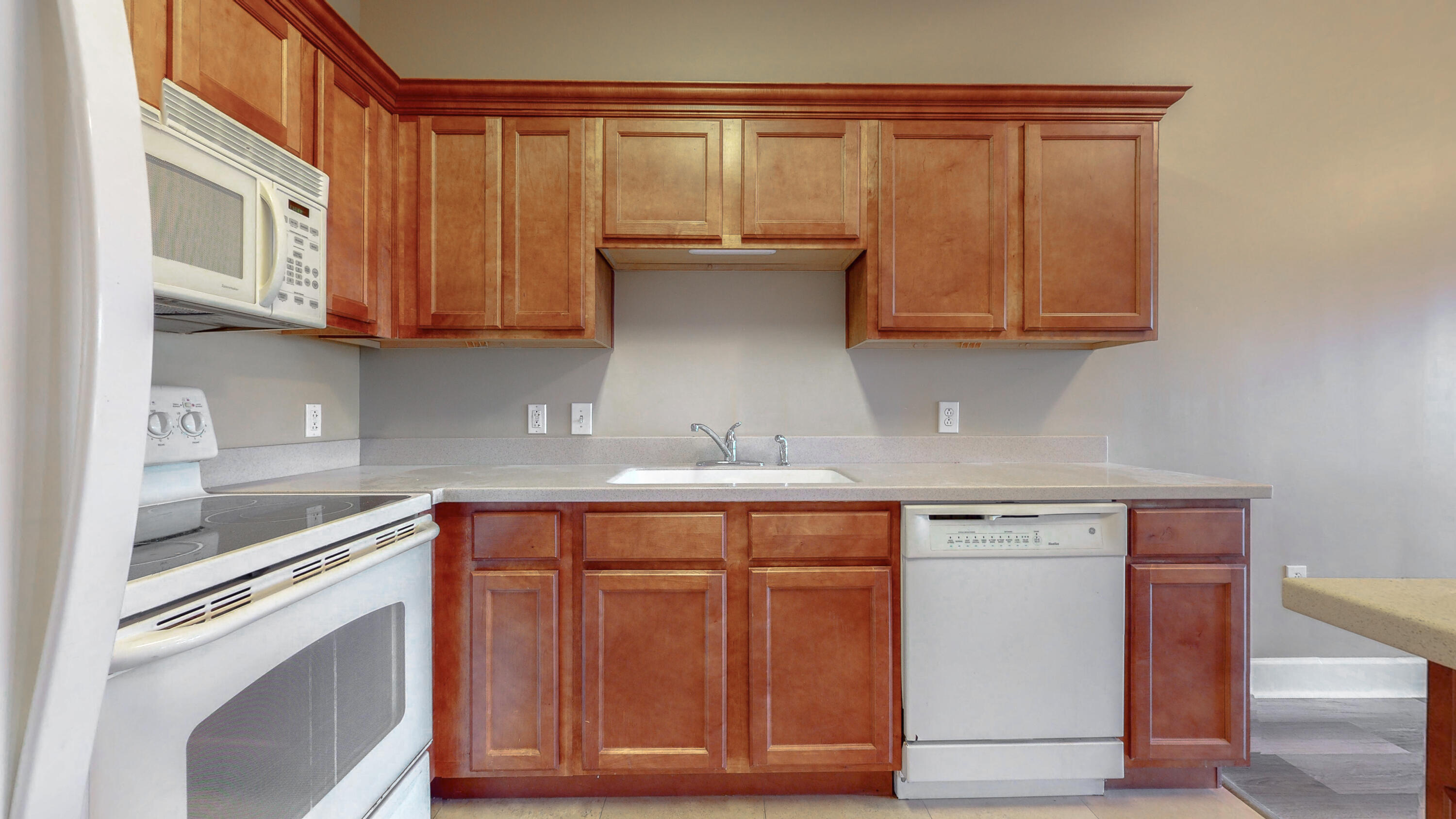 SEAGROVE HIGHLANDS - Residential Lease