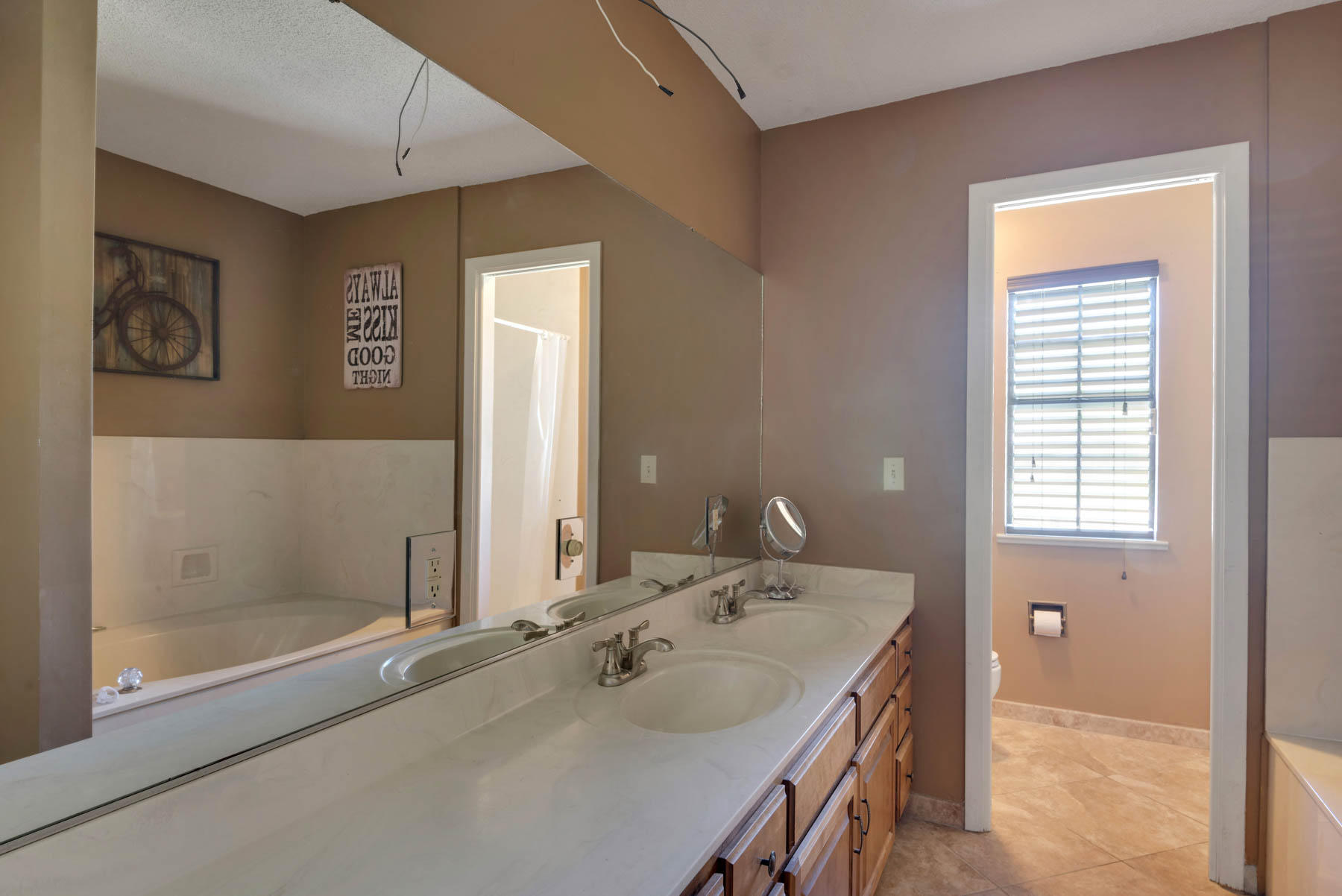 KELL-AIRE GARDENS - Residential