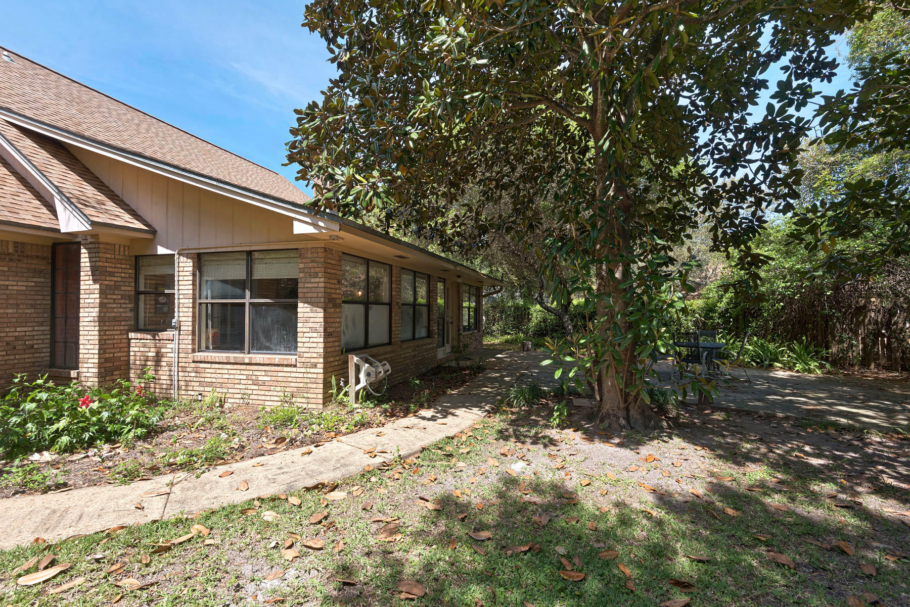 KELL-AIRE GARDENS - Residential