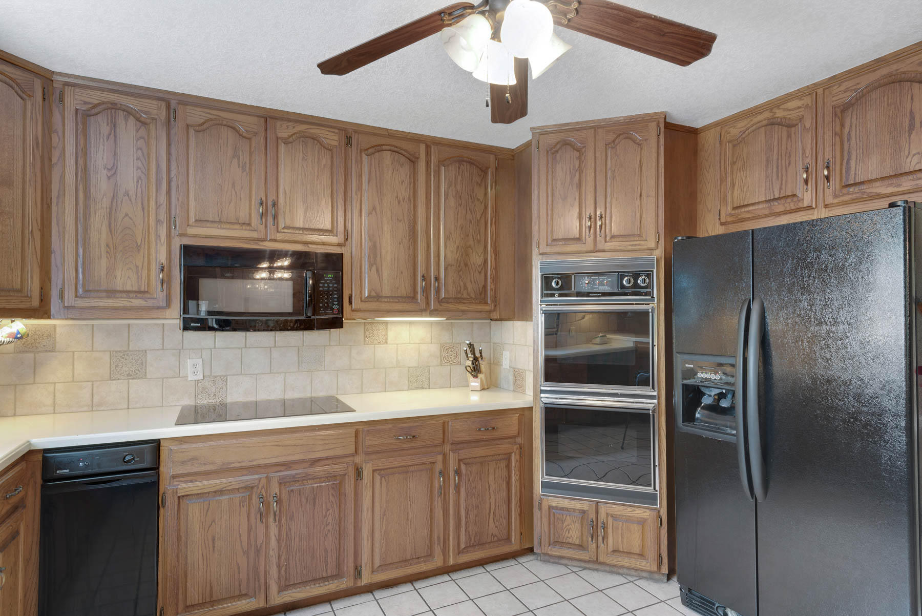 KELL-AIRE GARDENS - Residential