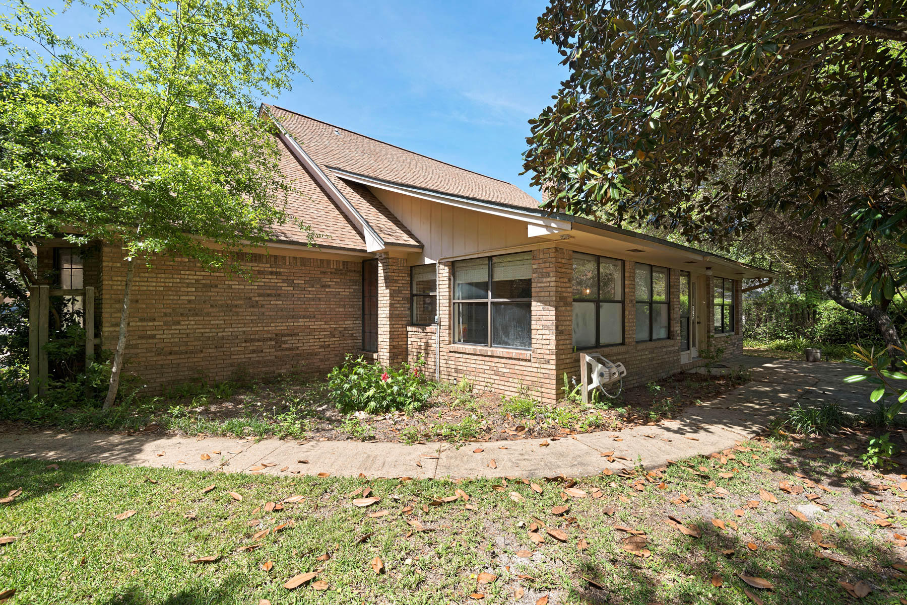 KELL-AIRE GARDENS - Residential