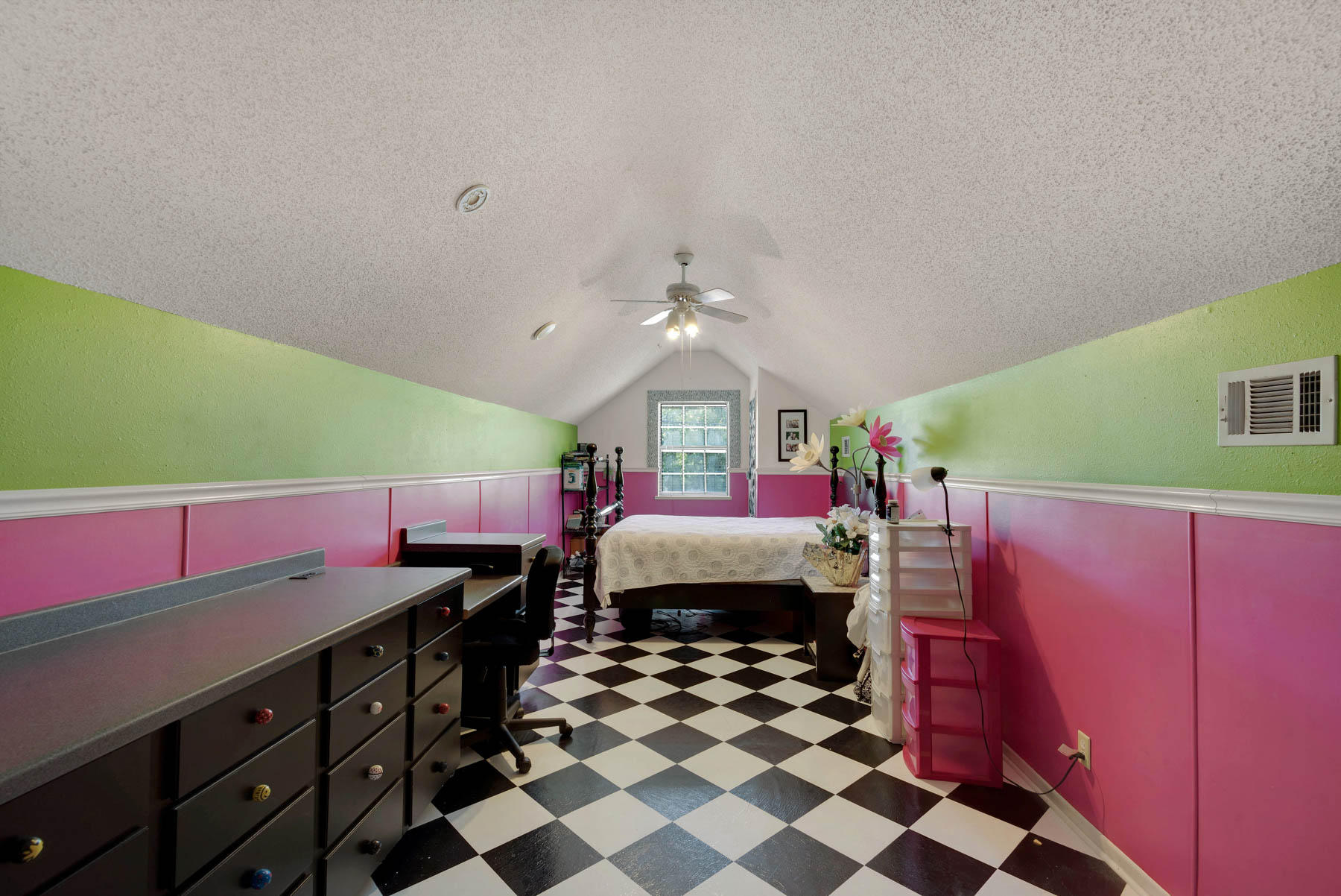 KELL-AIRE GARDENS - Residential