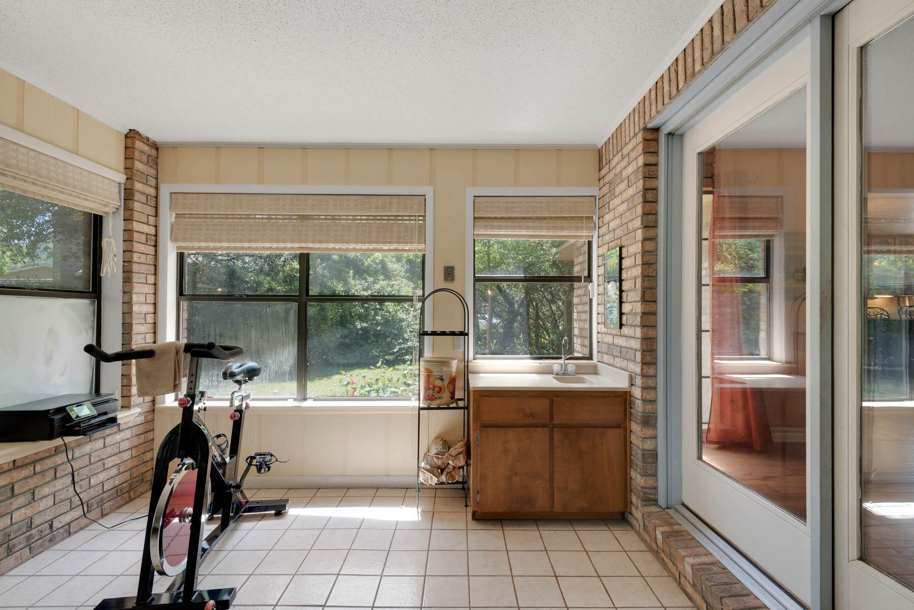 KELL-AIRE GARDENS - Residential