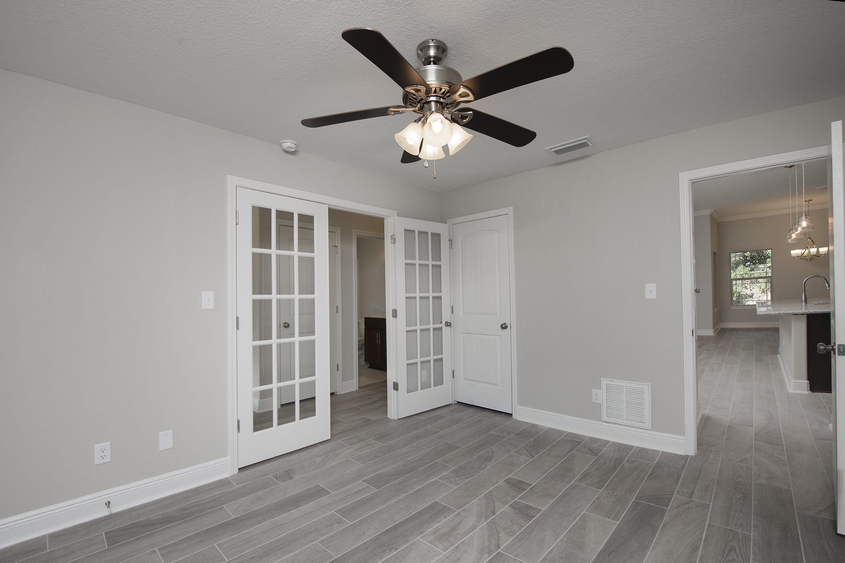 SANDPIPER VILLAGE - Residential