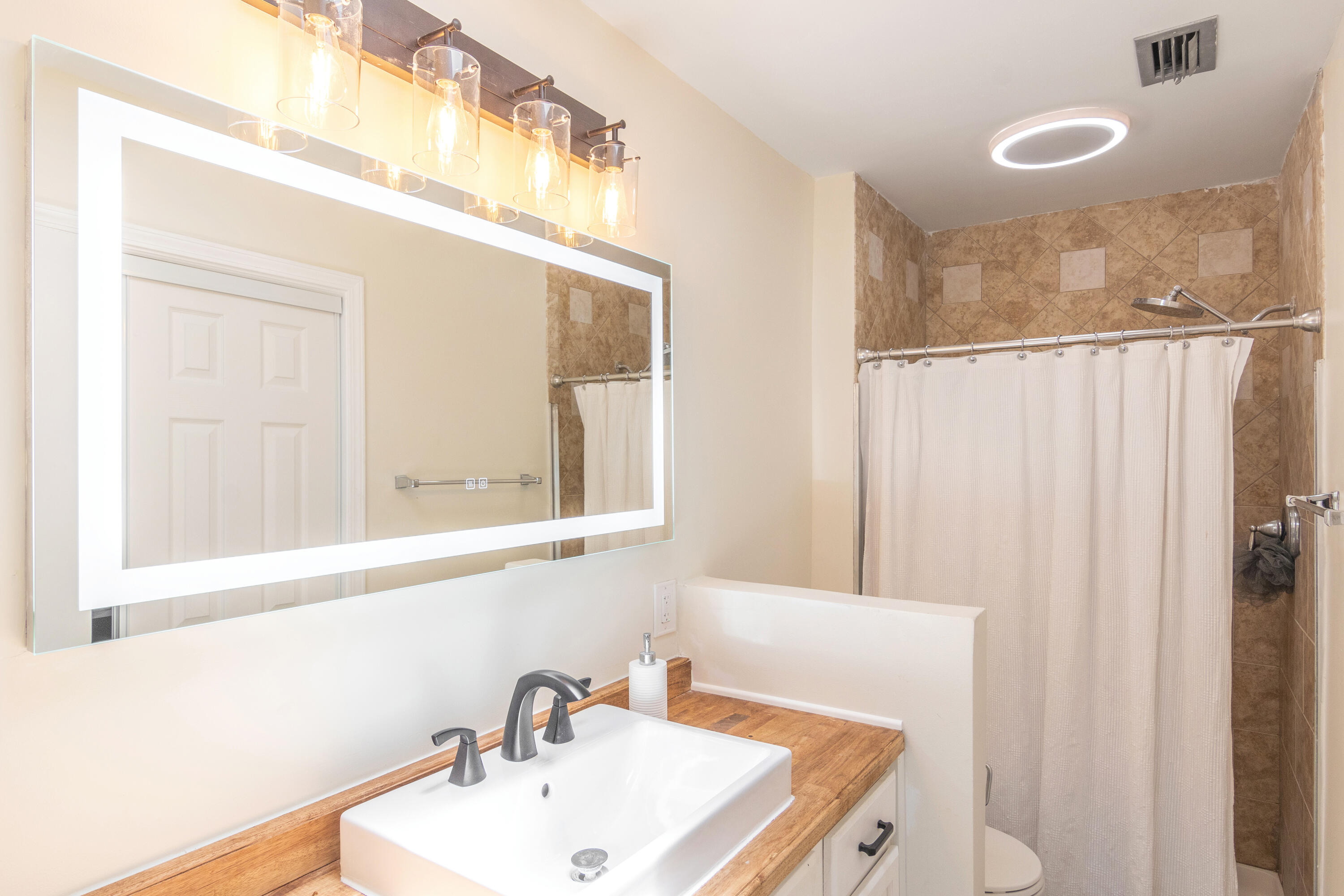 FORT WALTON BEACH (242200.00) - Residential