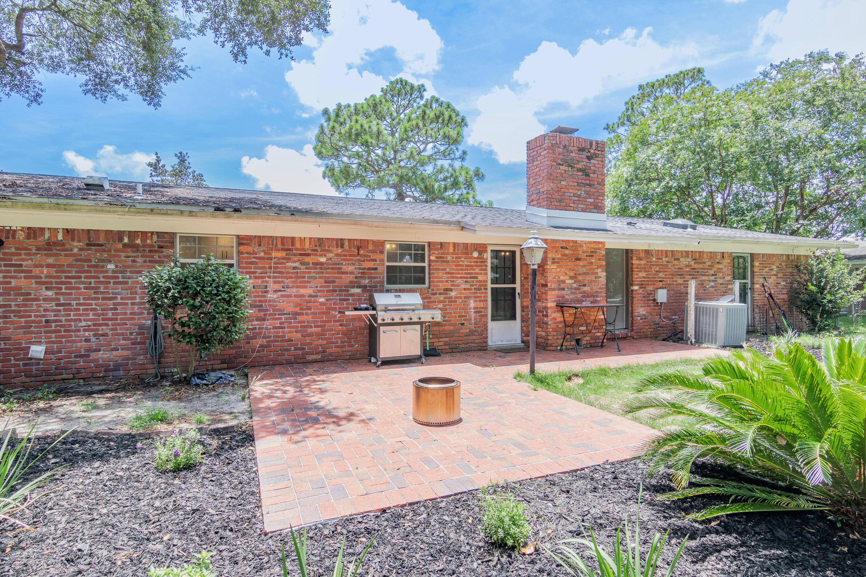 FORT WALTON BEACH (242200.00) - Residential