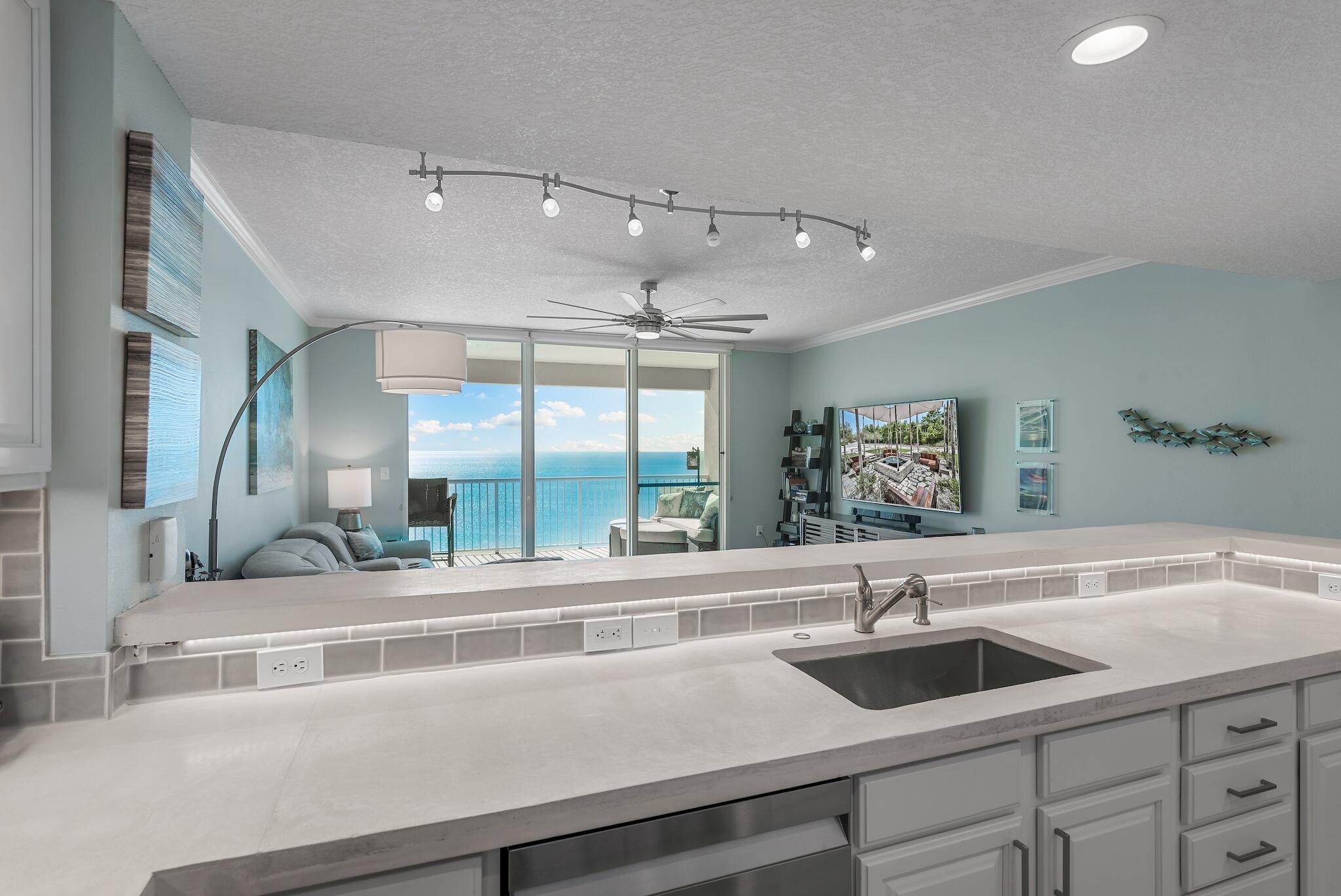 PALAZZO CONDOMINIUM - Residential