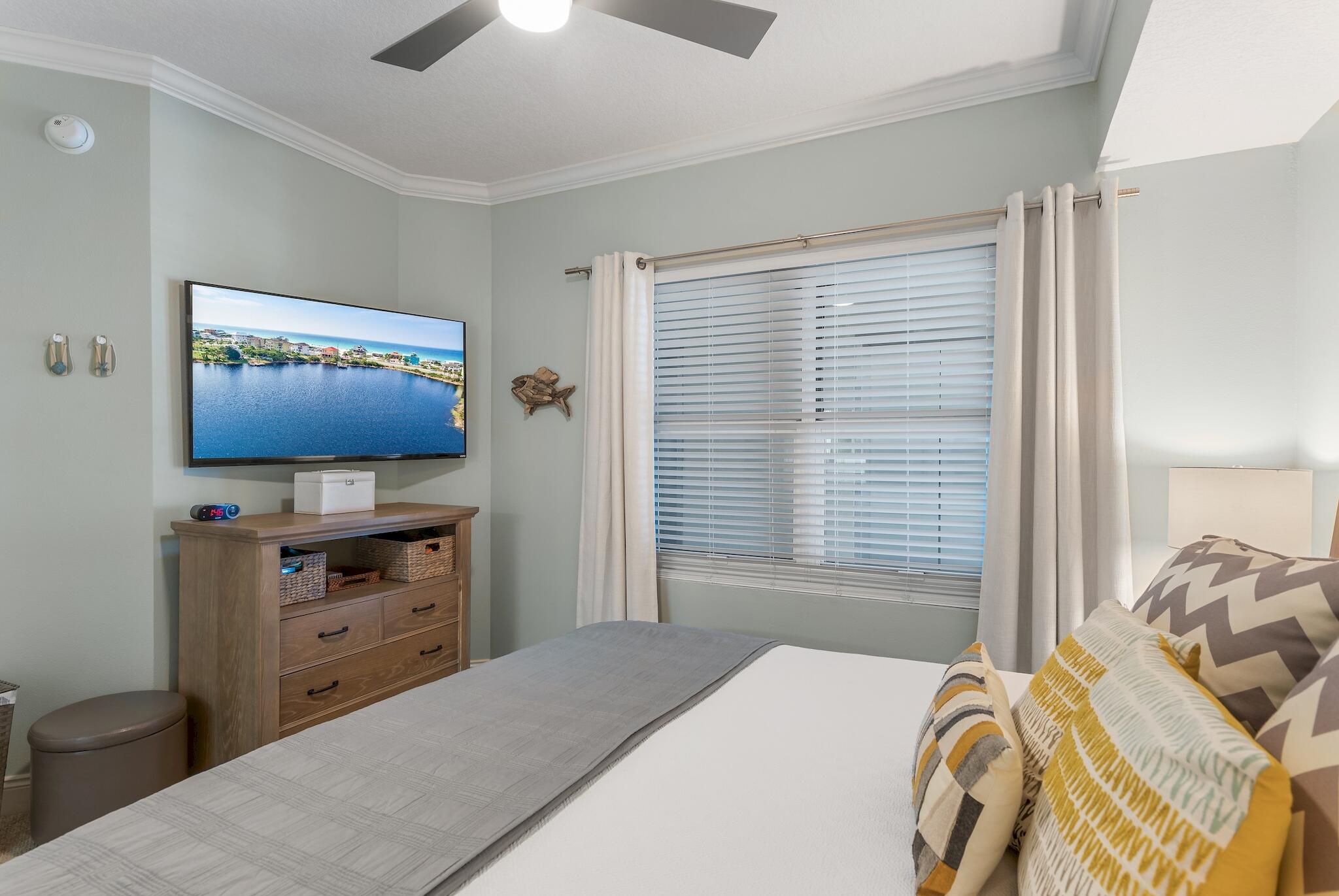 PALAZZO CONDOMINIUM - Residential