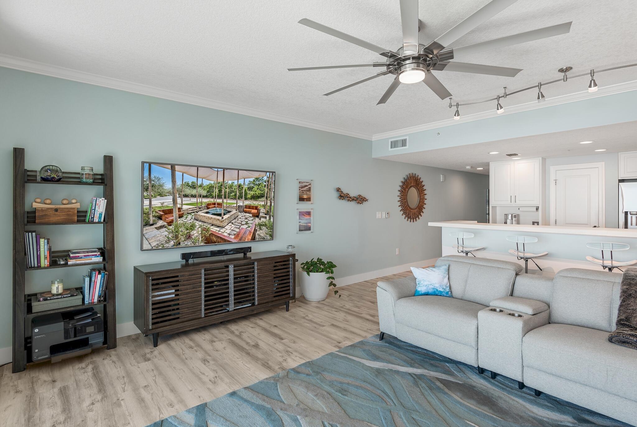 PALAZZO CONDOMINIUM - Residential