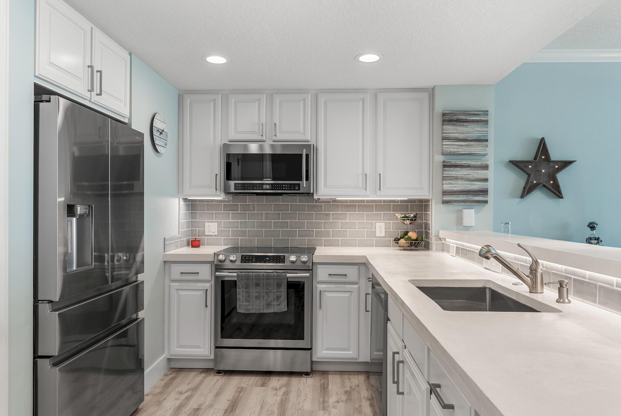 PALAZZO CONDOMINIUM - Residential