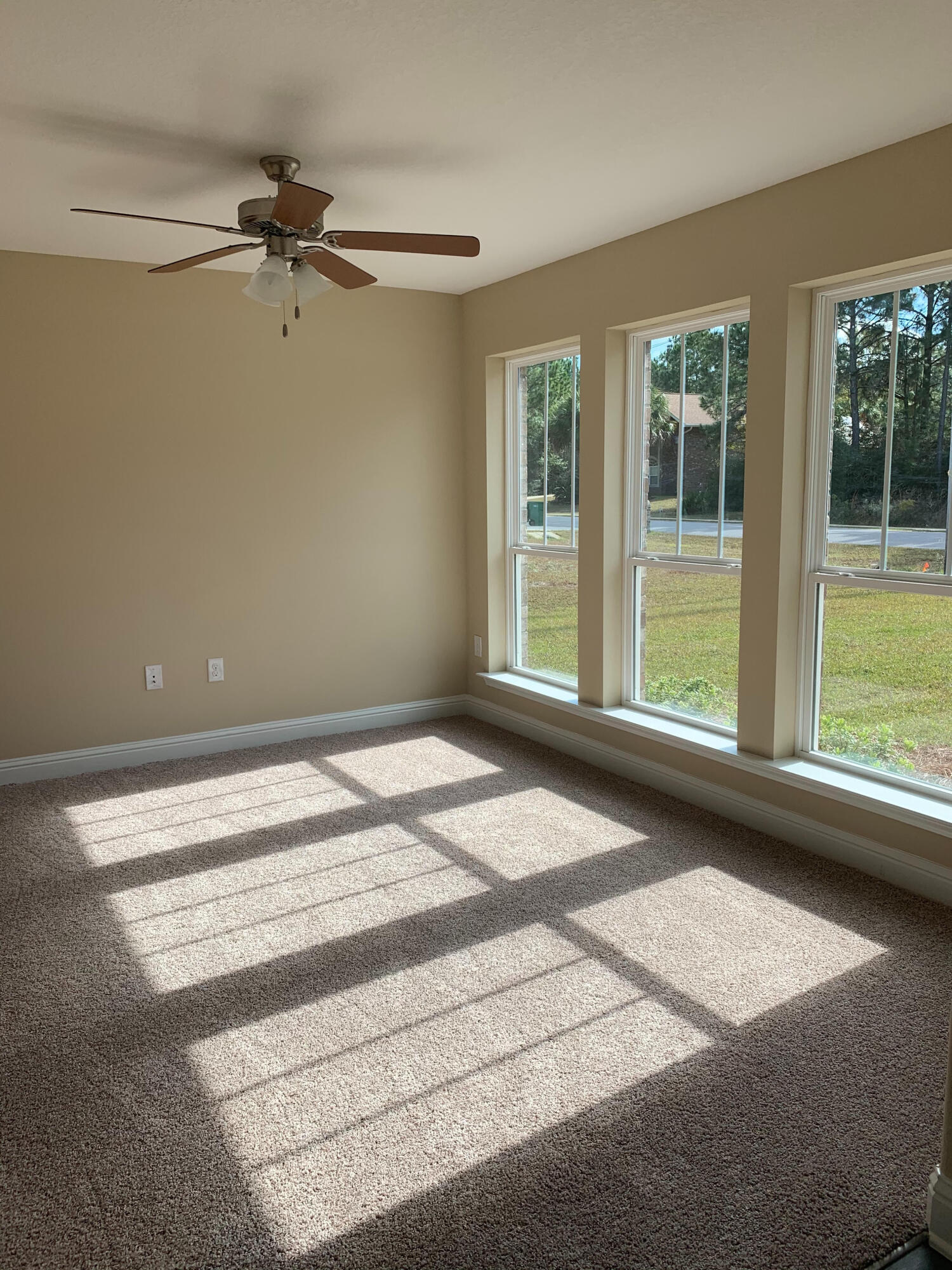NAVARRE 1ST ADD - Residential