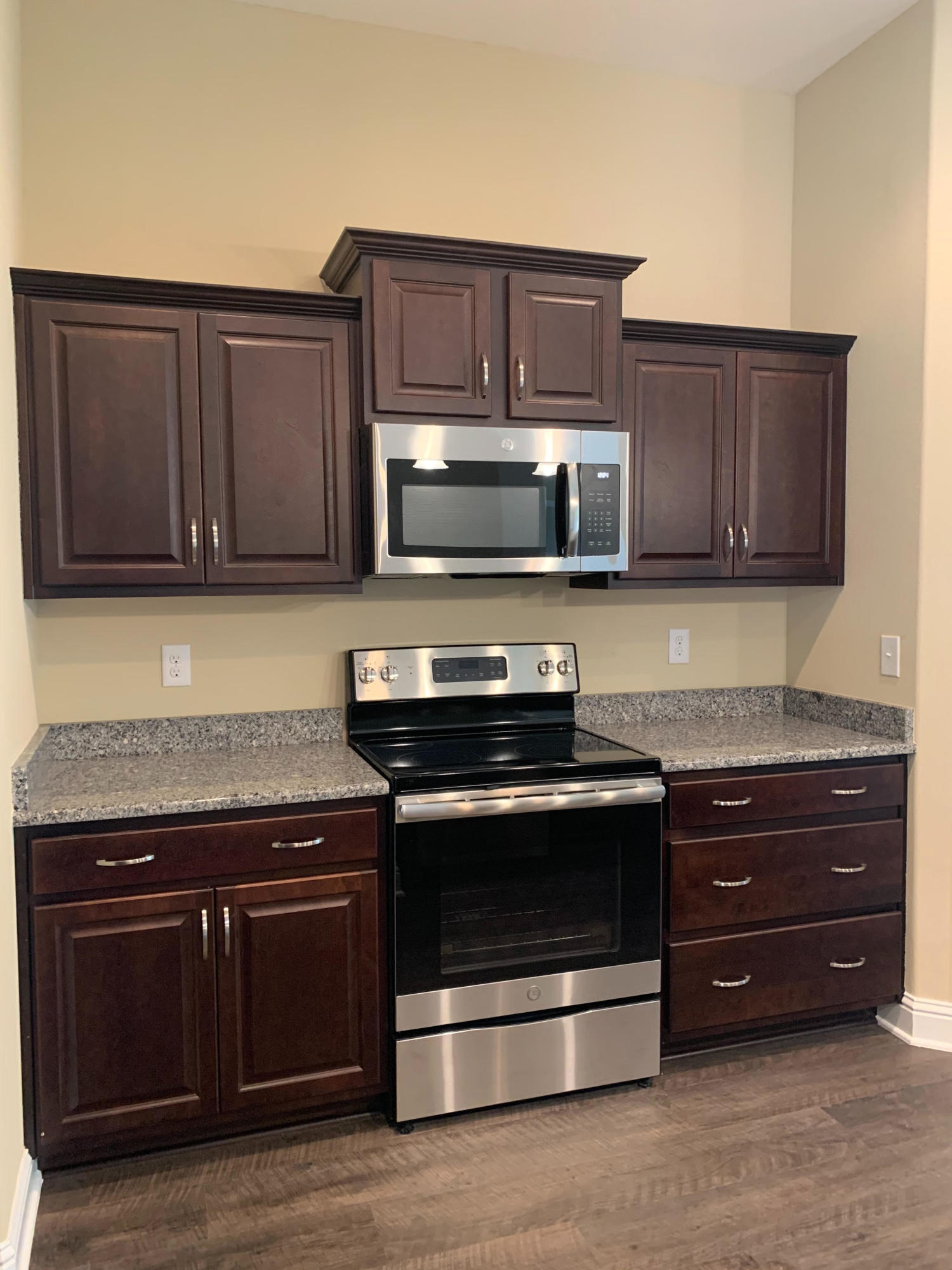 NAVARRE 1ST ADD - Residential