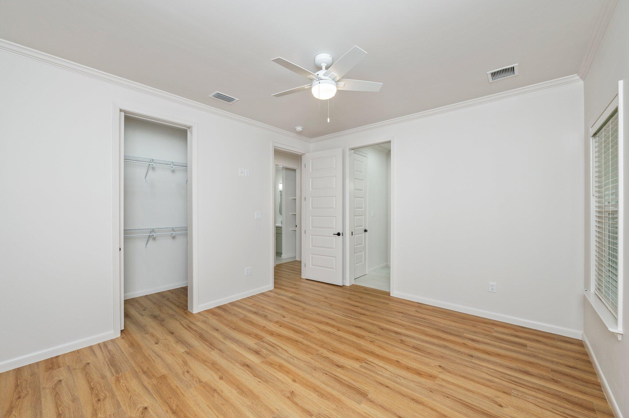Crestview N 68 Ft Lot 5 Blk 101 - Residential Lease