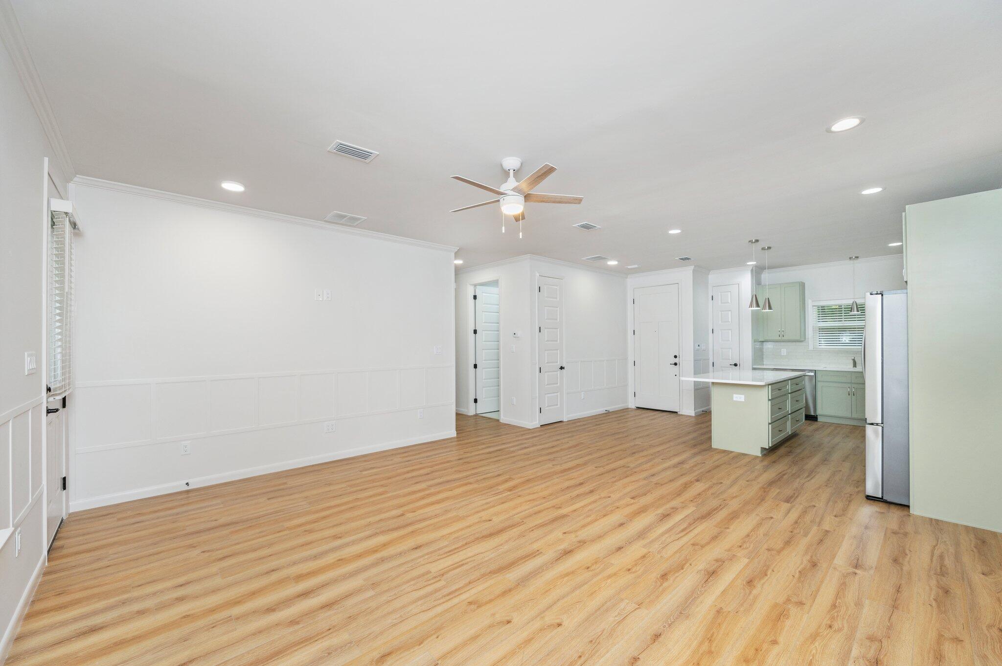 Crestview N 68 Ft Lot 5 Blk 101 - Residential Lease