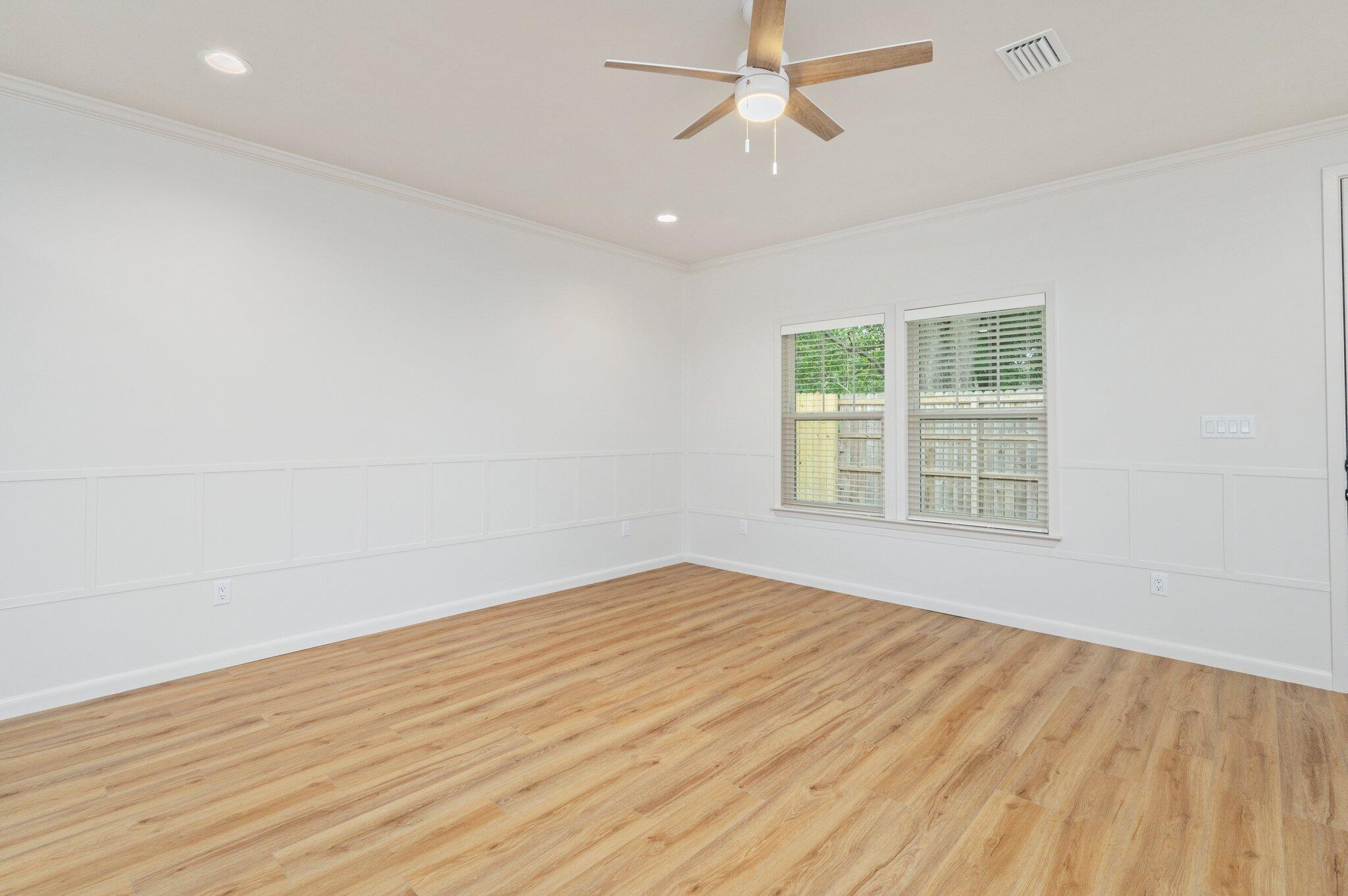 Crestview N 68 Ft Lot 5 Blk 101 - Residential Lease