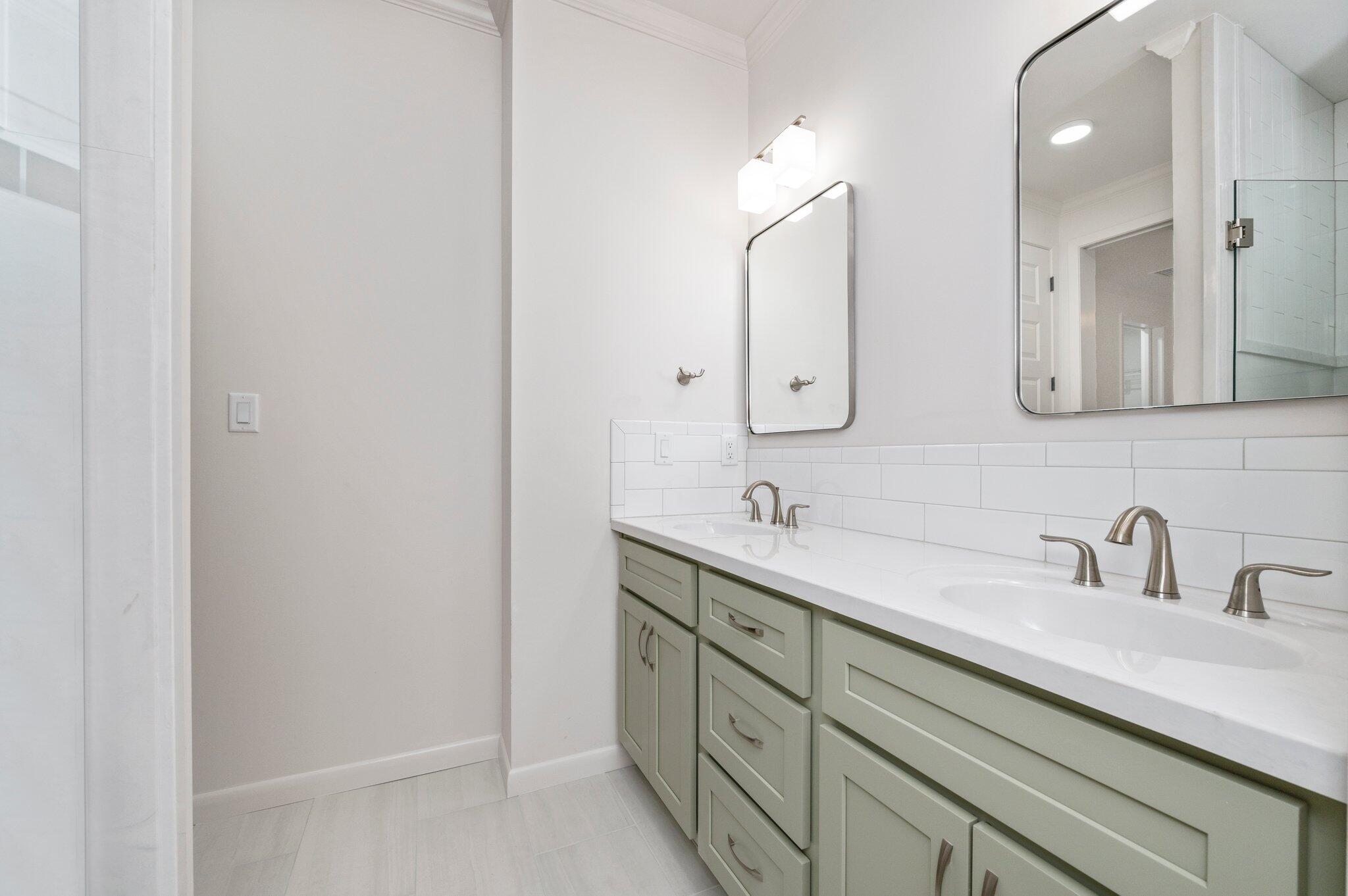 Crestview N 68 Ft Lot 5 Blk 101 - Residential Lease