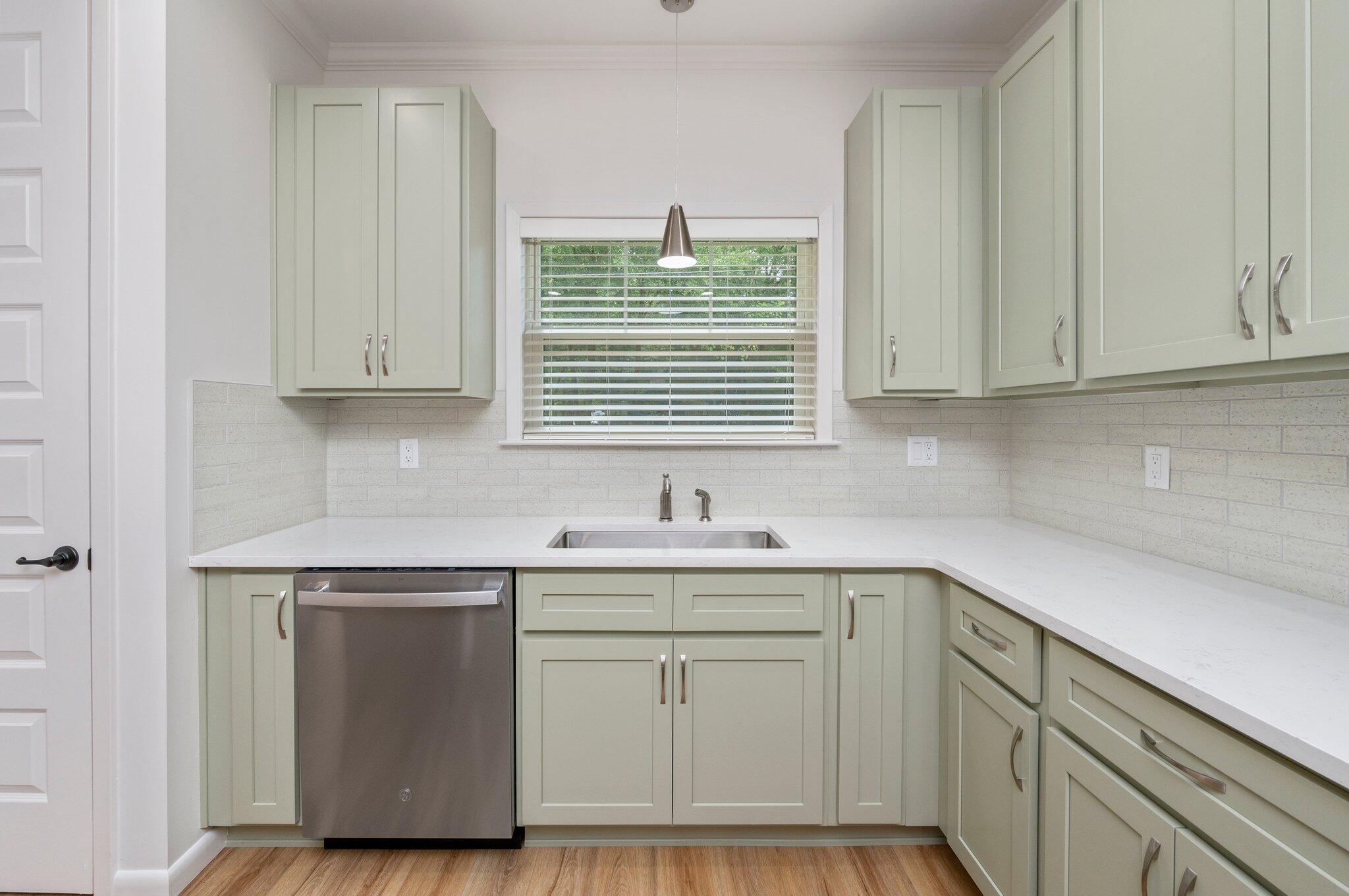 Crestview N 68 Ft Lot 5 Blk 101 - Residential Lease