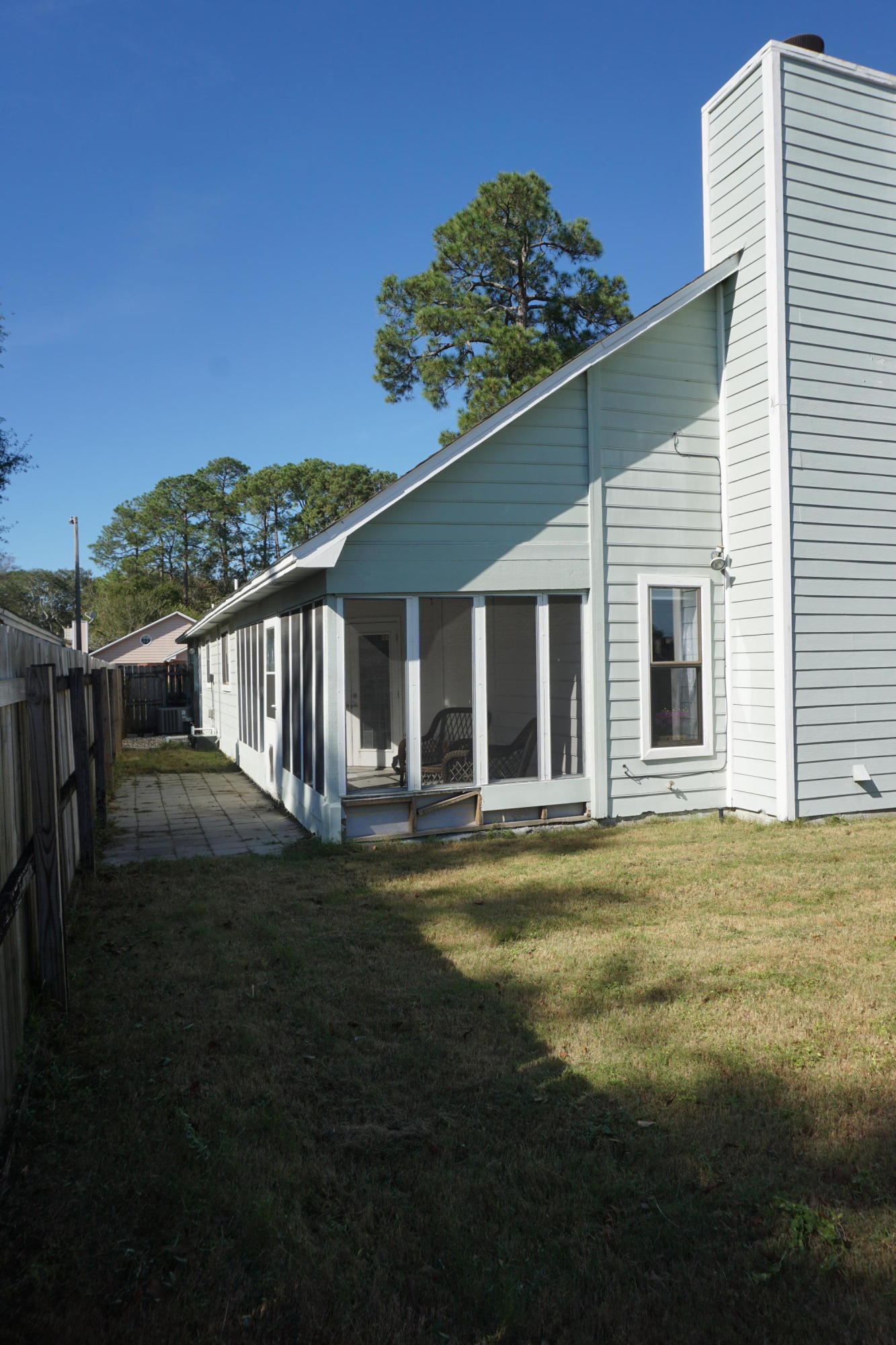 WINDMILL TERRACE - Residential Lease