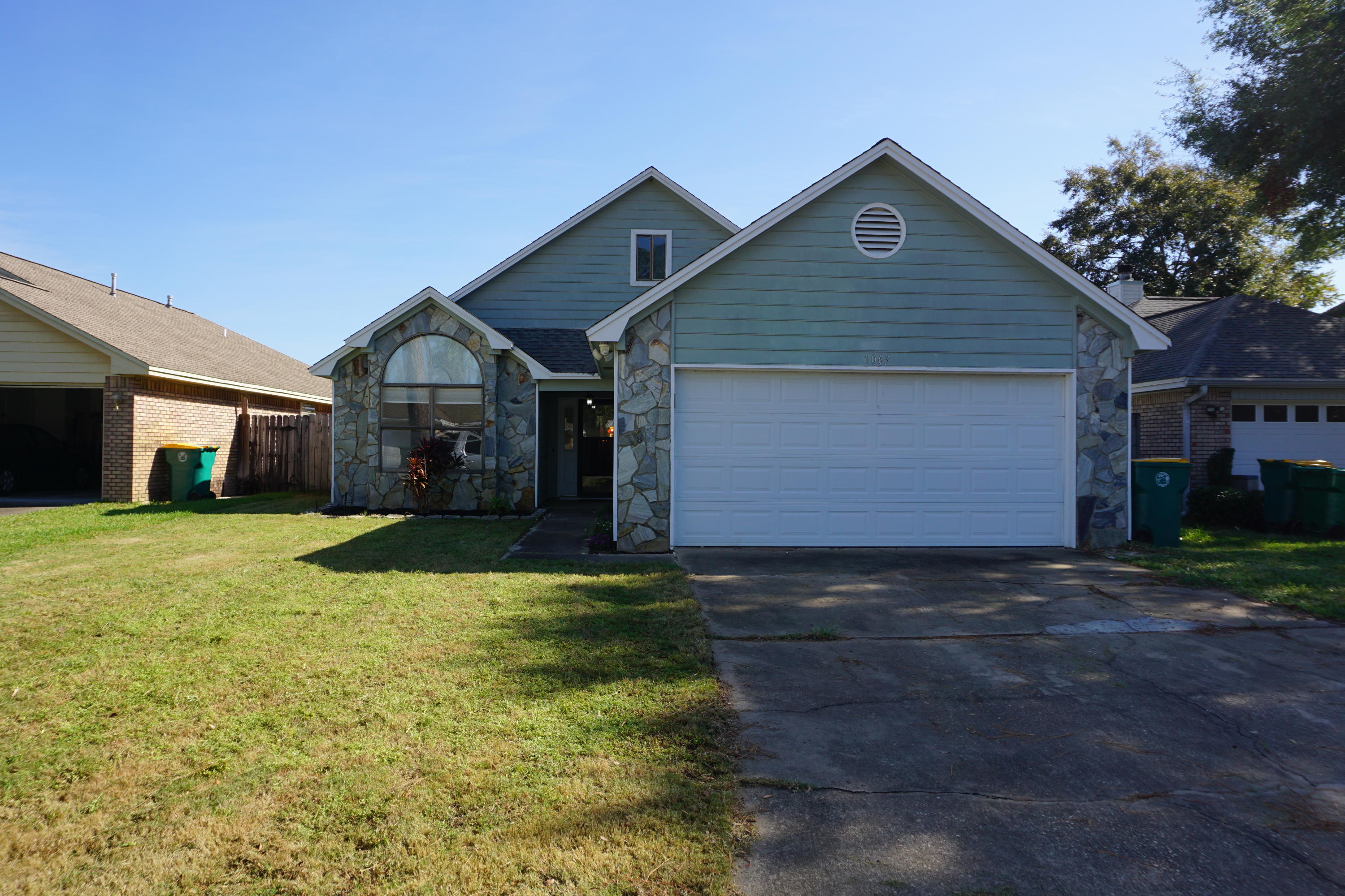 WINDMILL TERRACE - Residential Lease