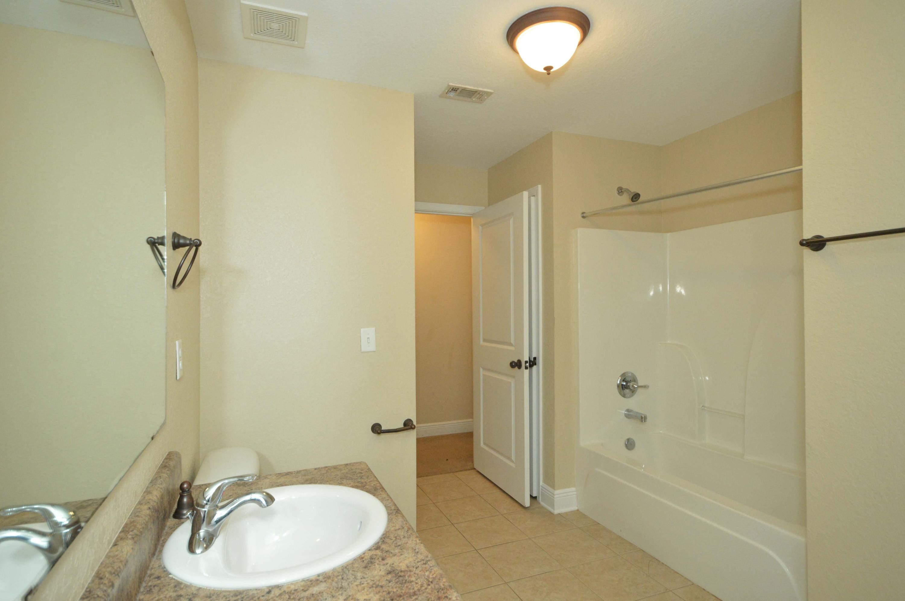 Leah Pines - Residential