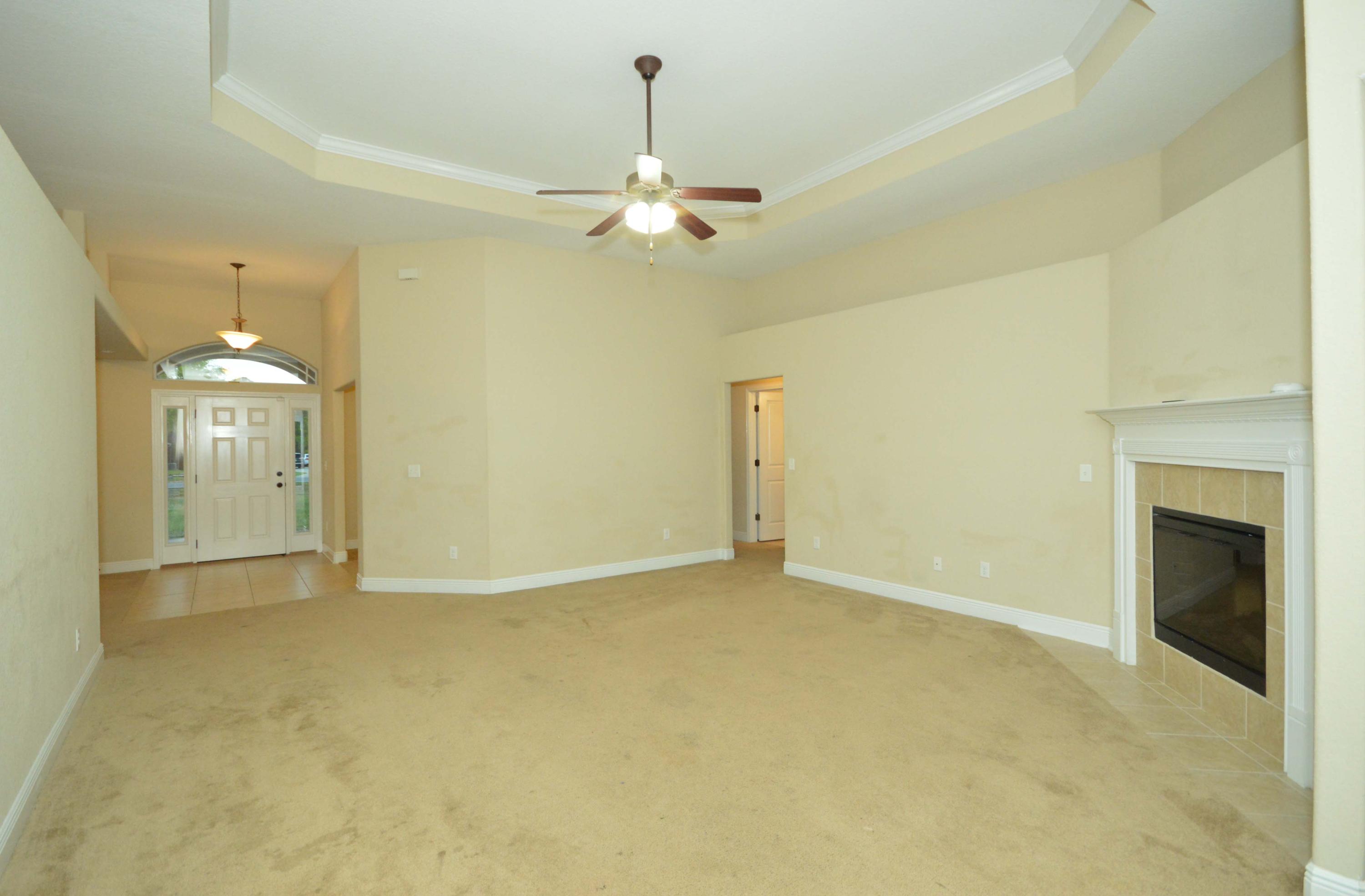 Leah Pines - Residential