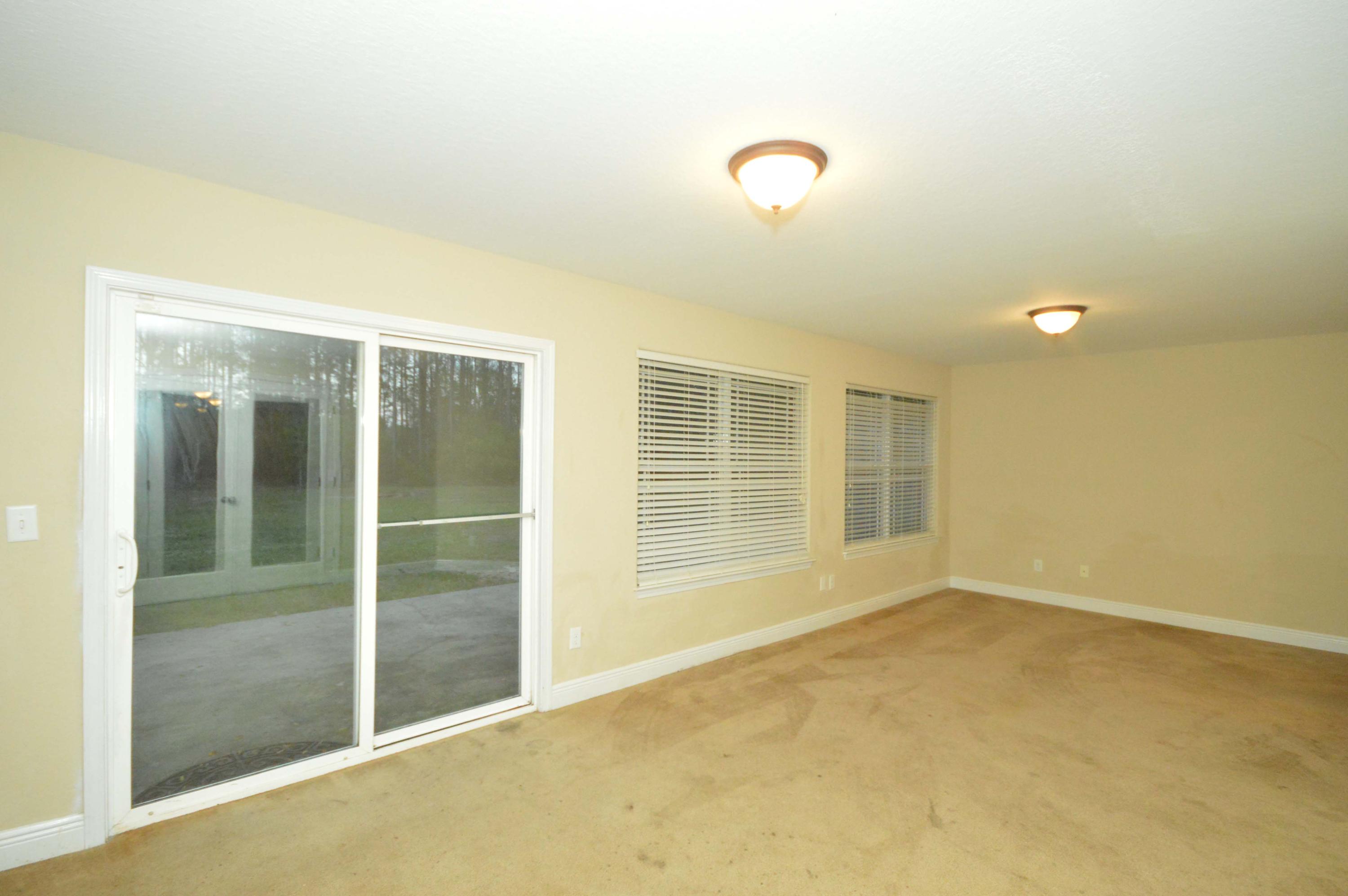 Leah Pines - Residential