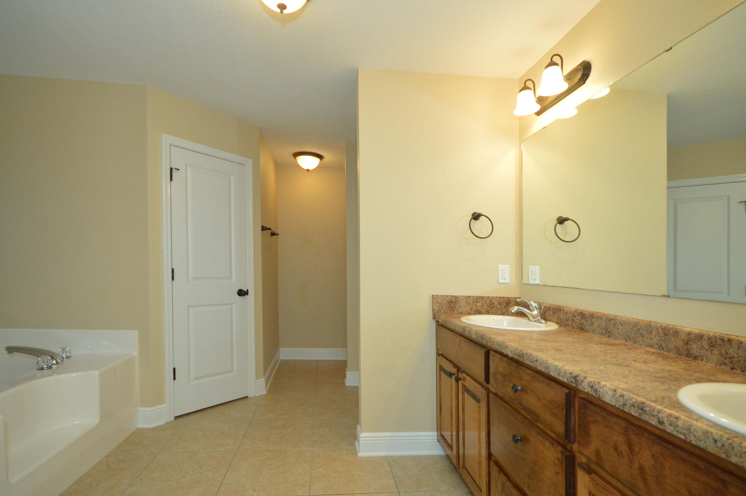 Leah Pines - Residential