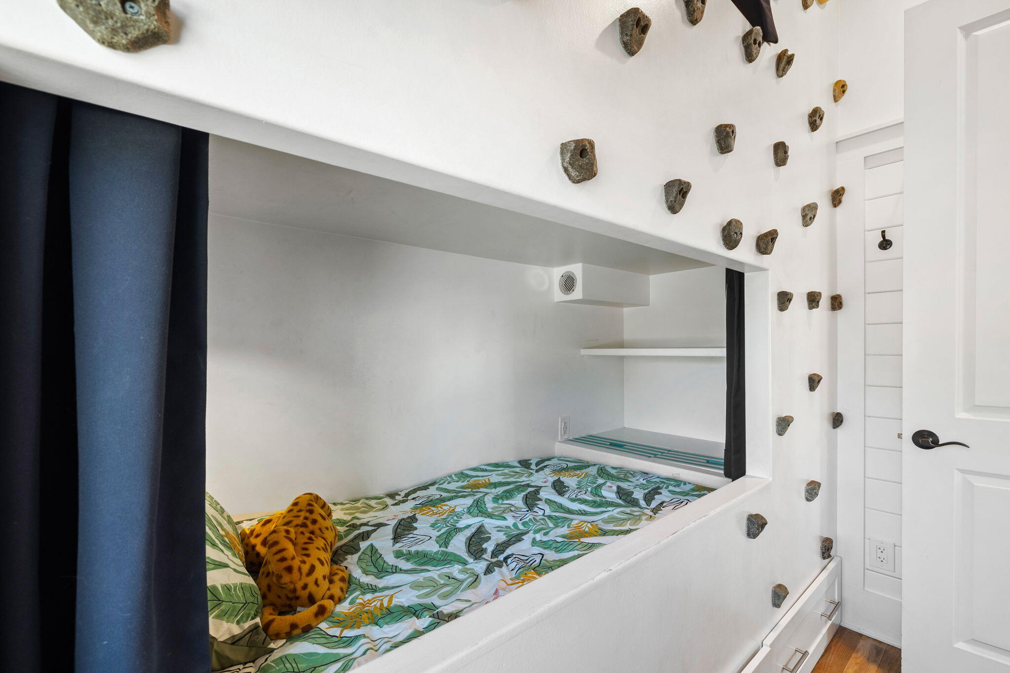 DAUGHETTES AMENDED - Residential