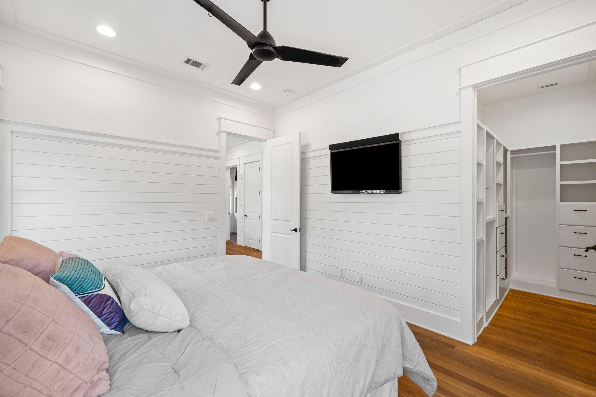 DAUGHETTES AMENDED - Residential