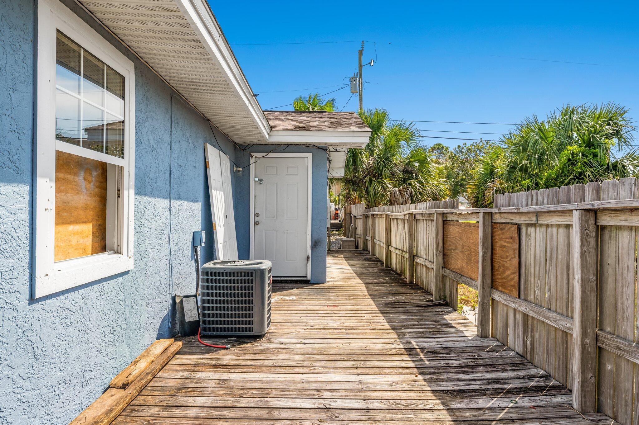 HOLIDAY BEACH UNIT 08 - Residential