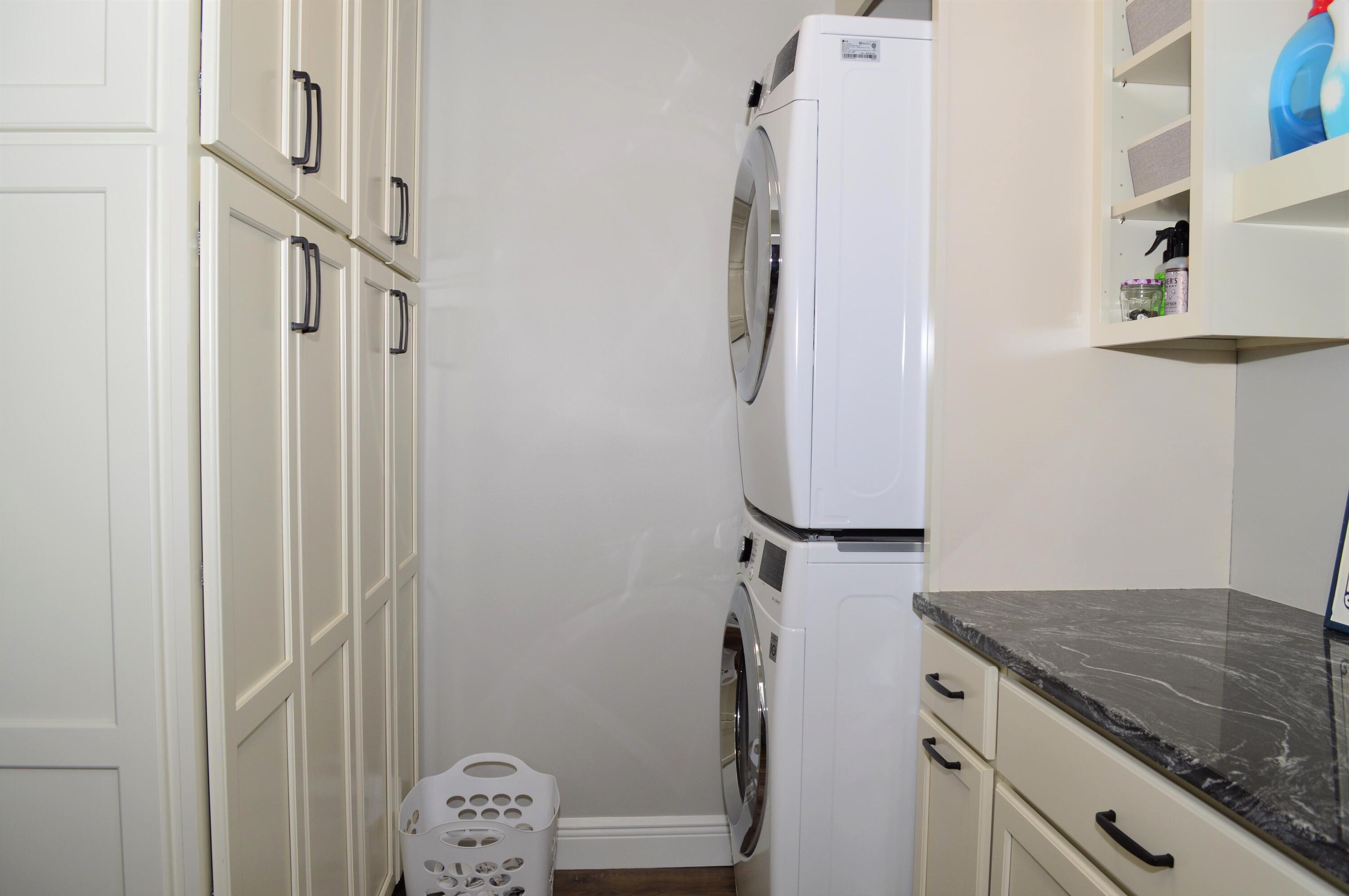 DERBY WOODS - Residential