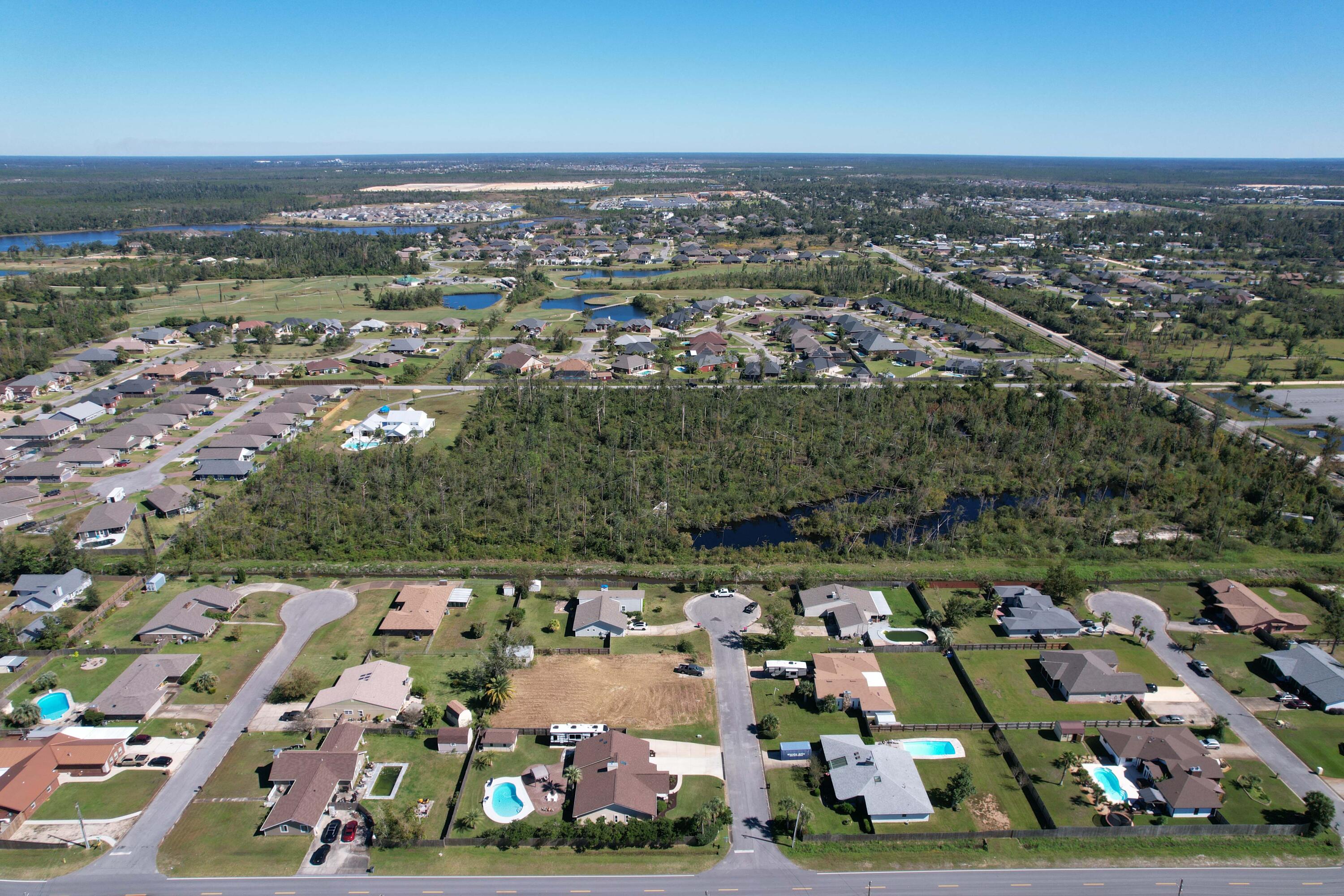 DERBY WOODS - Residential