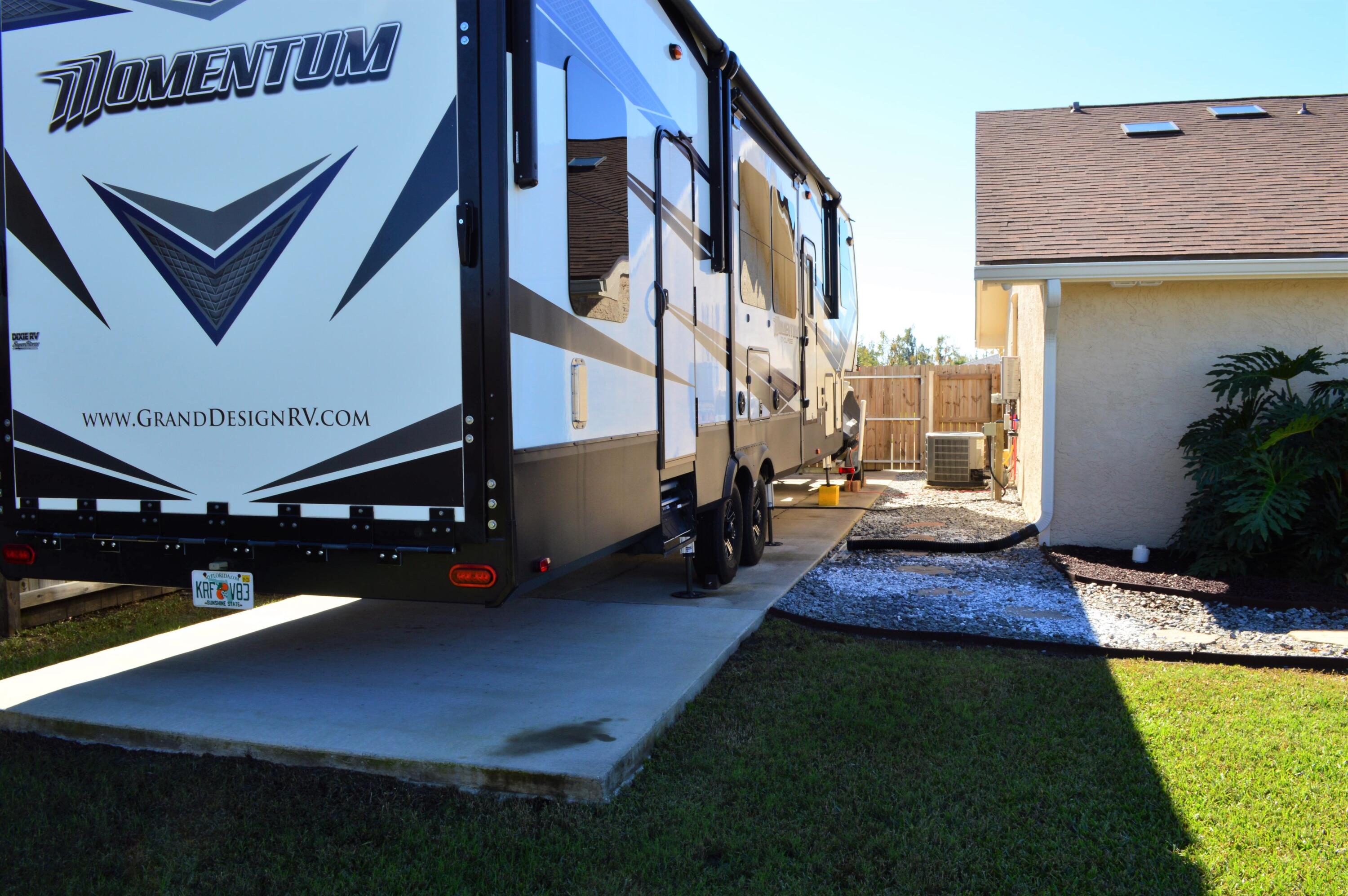 DERBY WOODS - Residential