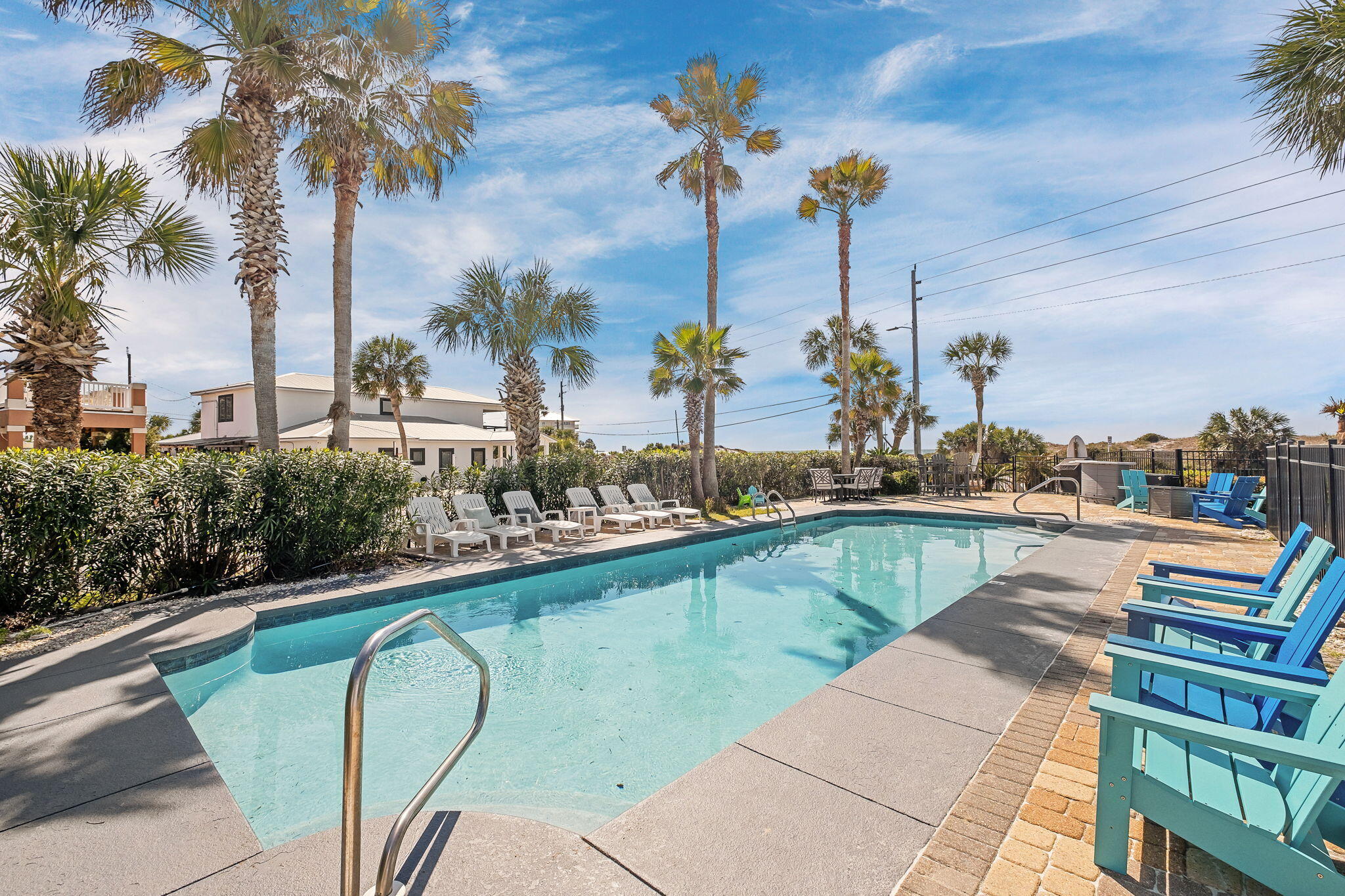 SANTA MONICA BEACH - Residential
