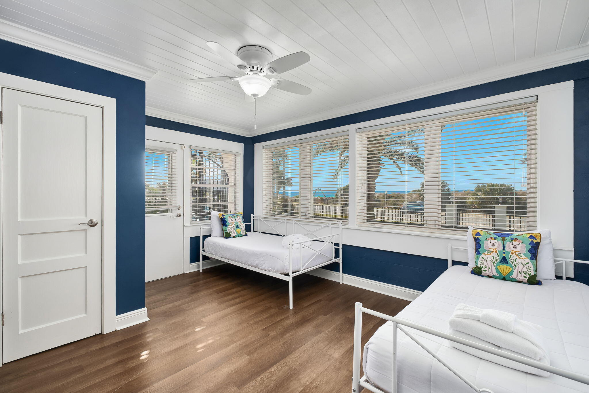 SANTA MONICA BEACH - Residential