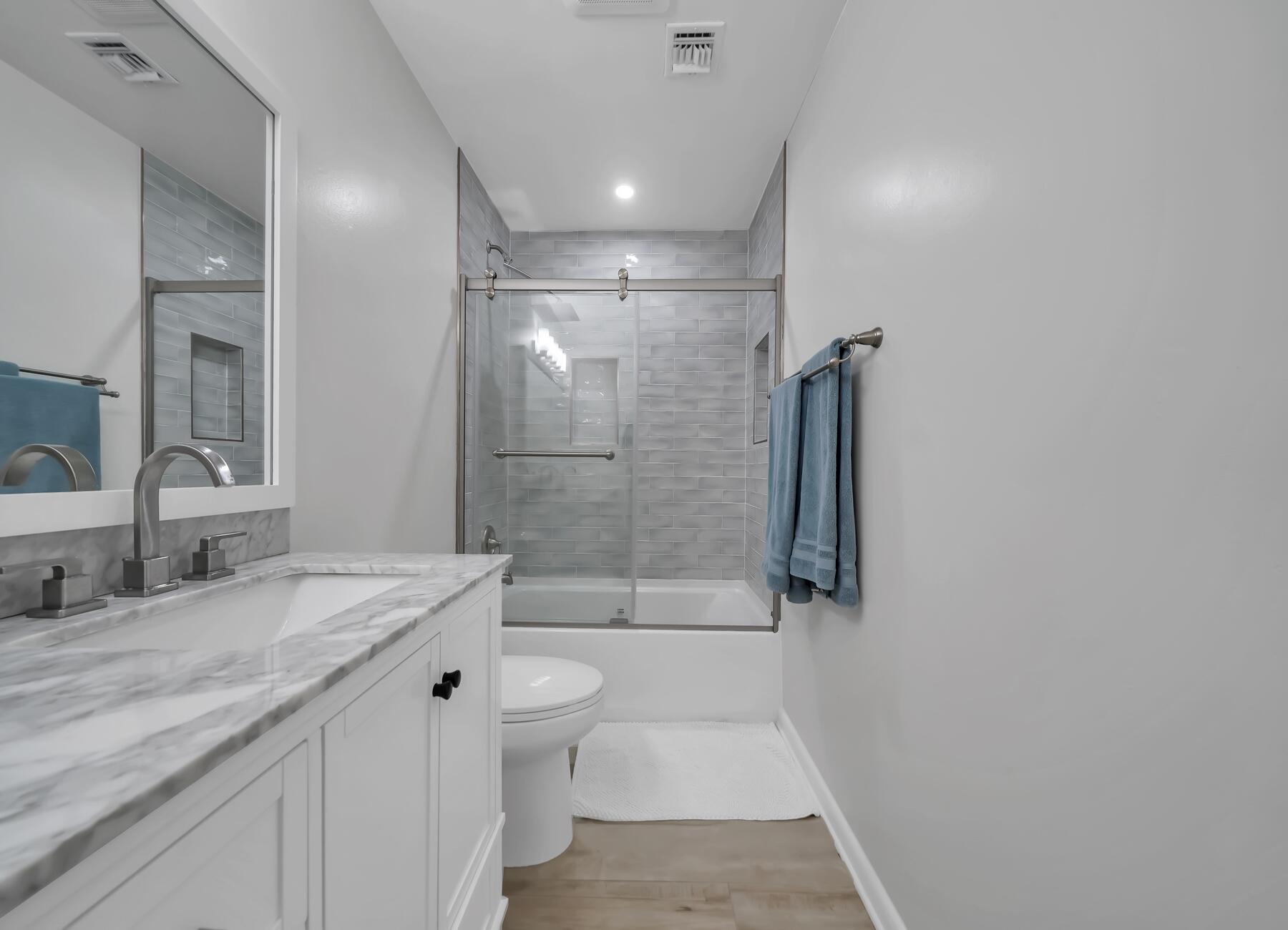 NAUTICAL WAY - Residential