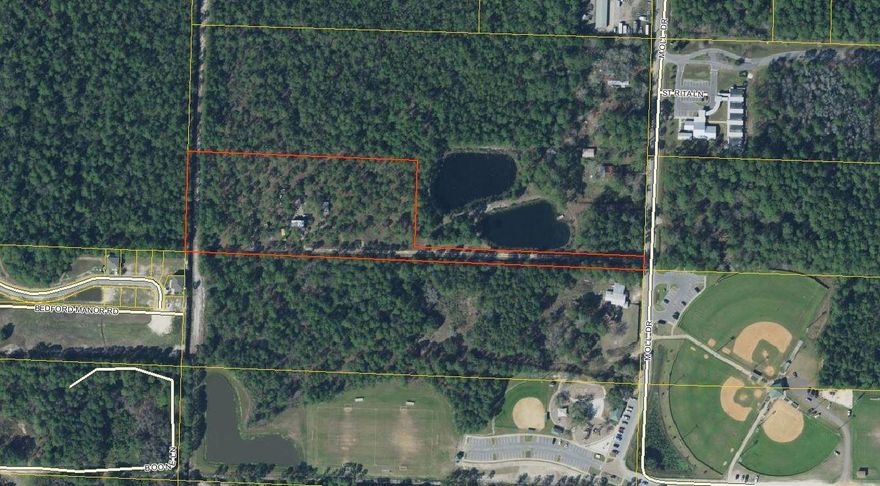 APARTMENT SITE- EXCELLENT DEVELOPMENT OPPORTUNITY,ZONED SMALL NEIGHBORHOOD UP TO 10 UNITS PER ACRE AND MORE POSSIBILITIES. MOSTLY CLEARED PROPERTY ON PAVED ROAD WITH EASY ACCESS.COUNTY HAS APPROVED A ROAD THAT WILL CONNECT MOLL DR TO HWY 393.PROPERTY IS FREE OF WETLANDS AND WALKING DISTANCE TO COUNTY PARK WITH BALL FIELDS SOCCER FIELDSAND KIDS PLAYGROUND.