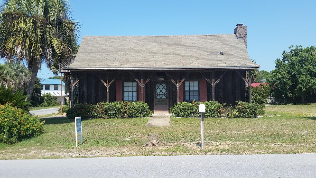 LAGUNA BEACH ESTATES 7TH ADDN - Residential